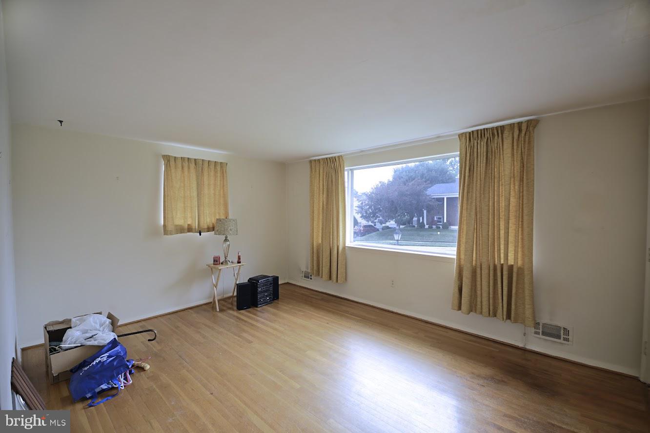 PERRY HALL ESTATES - Residential