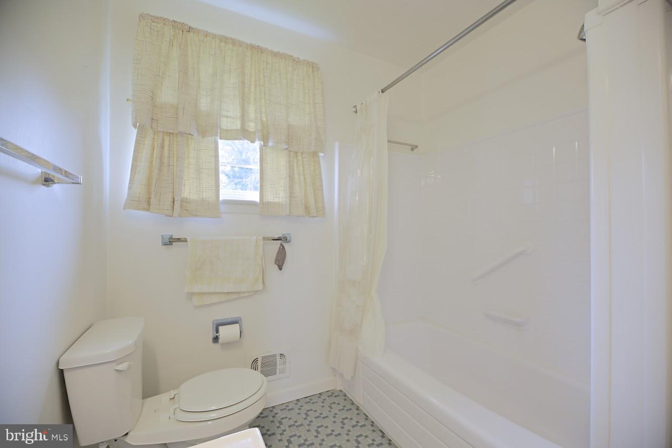 PERRY HALL ESTATES - Residential