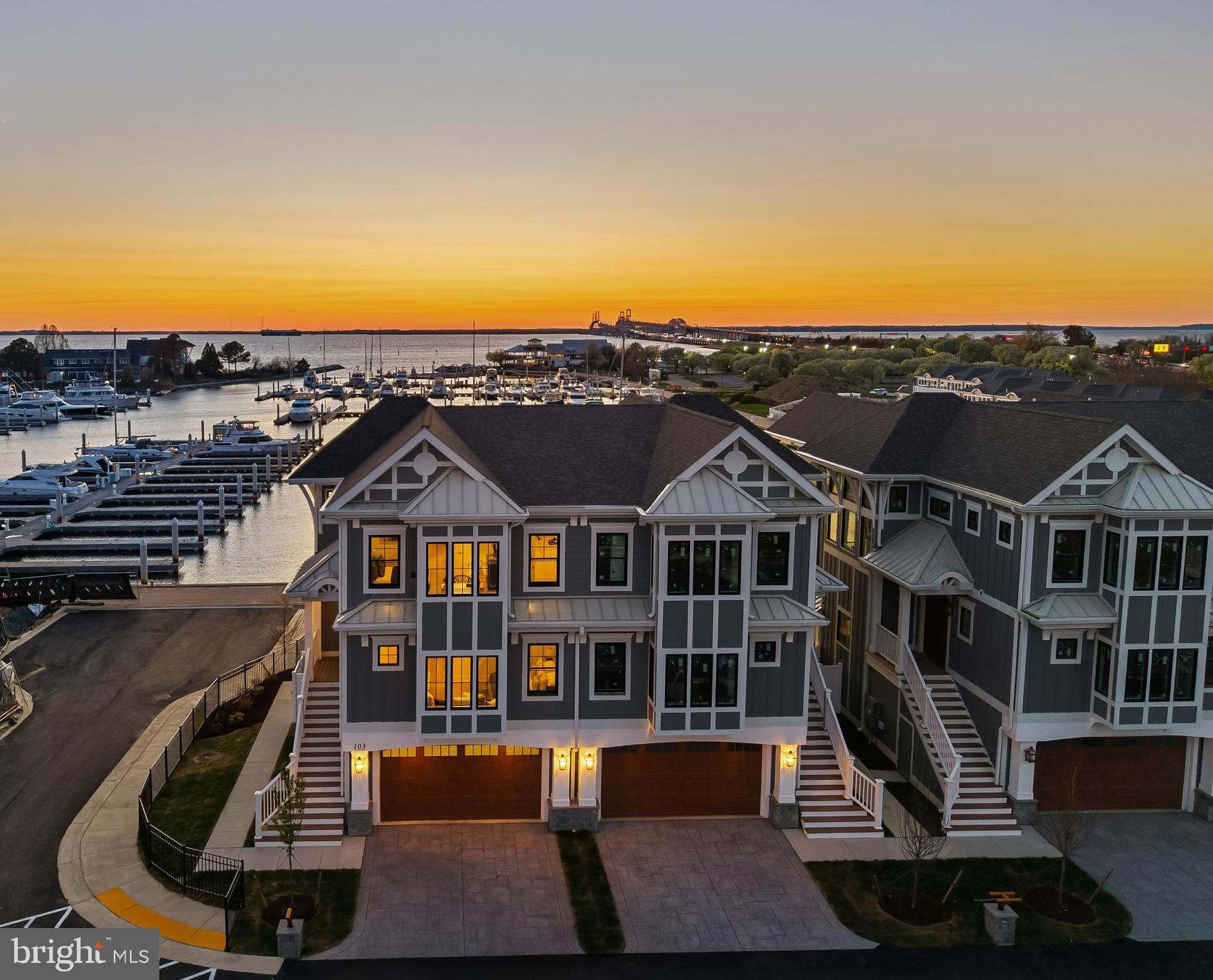 BAY BRIDGE MARINA - Residential