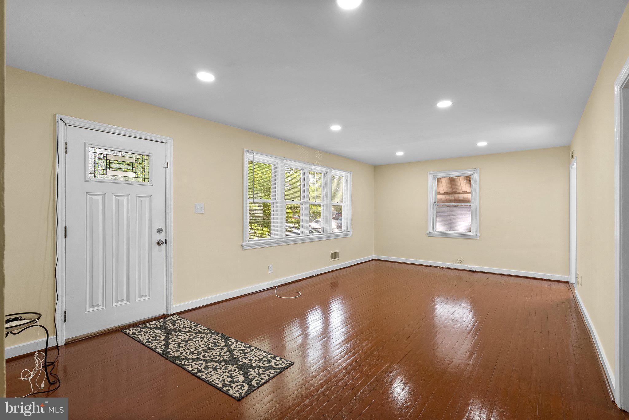 INDIAN SPRING VIEW - Residential Lease