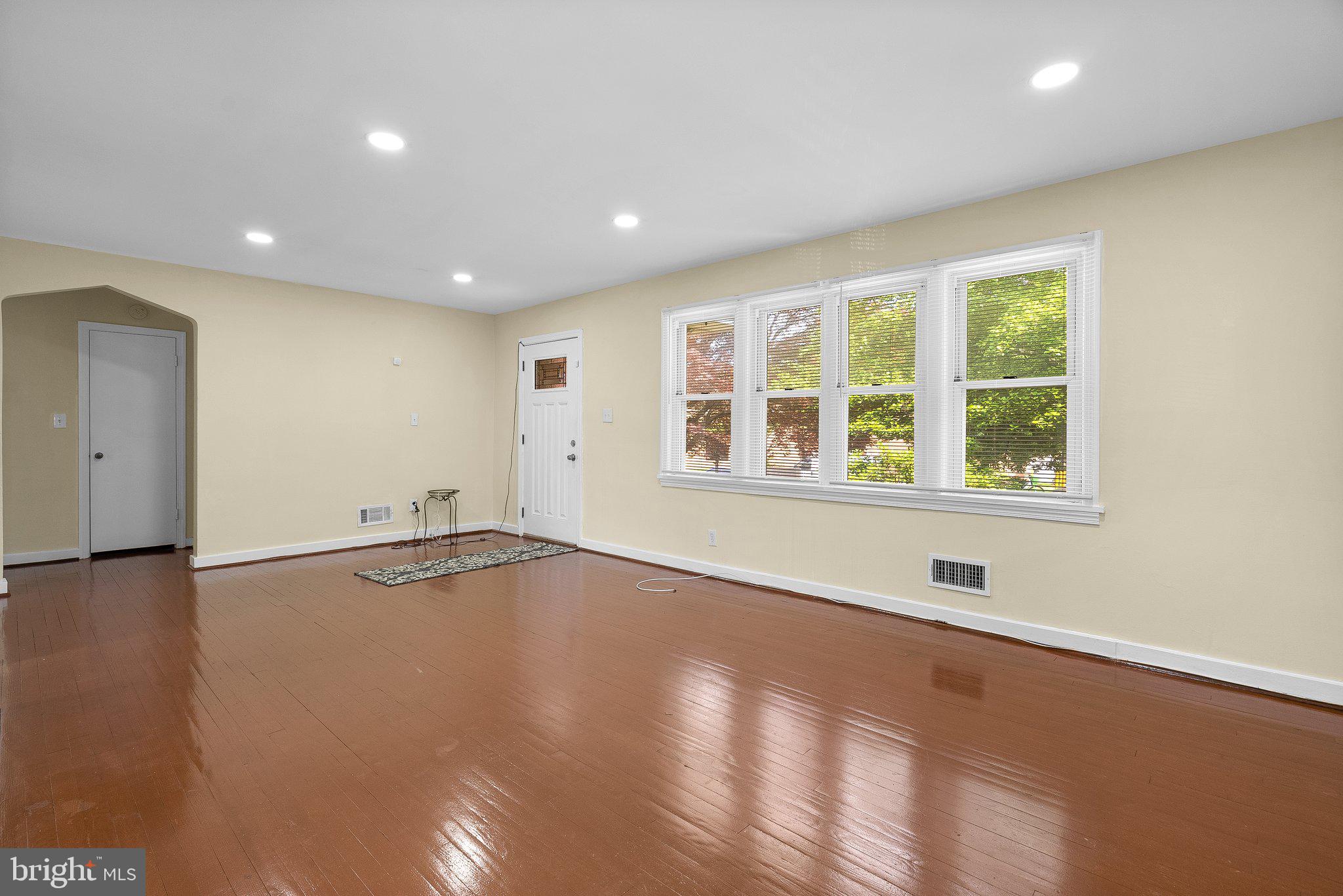 INDIAN SPRING VIEW - Residential Lease