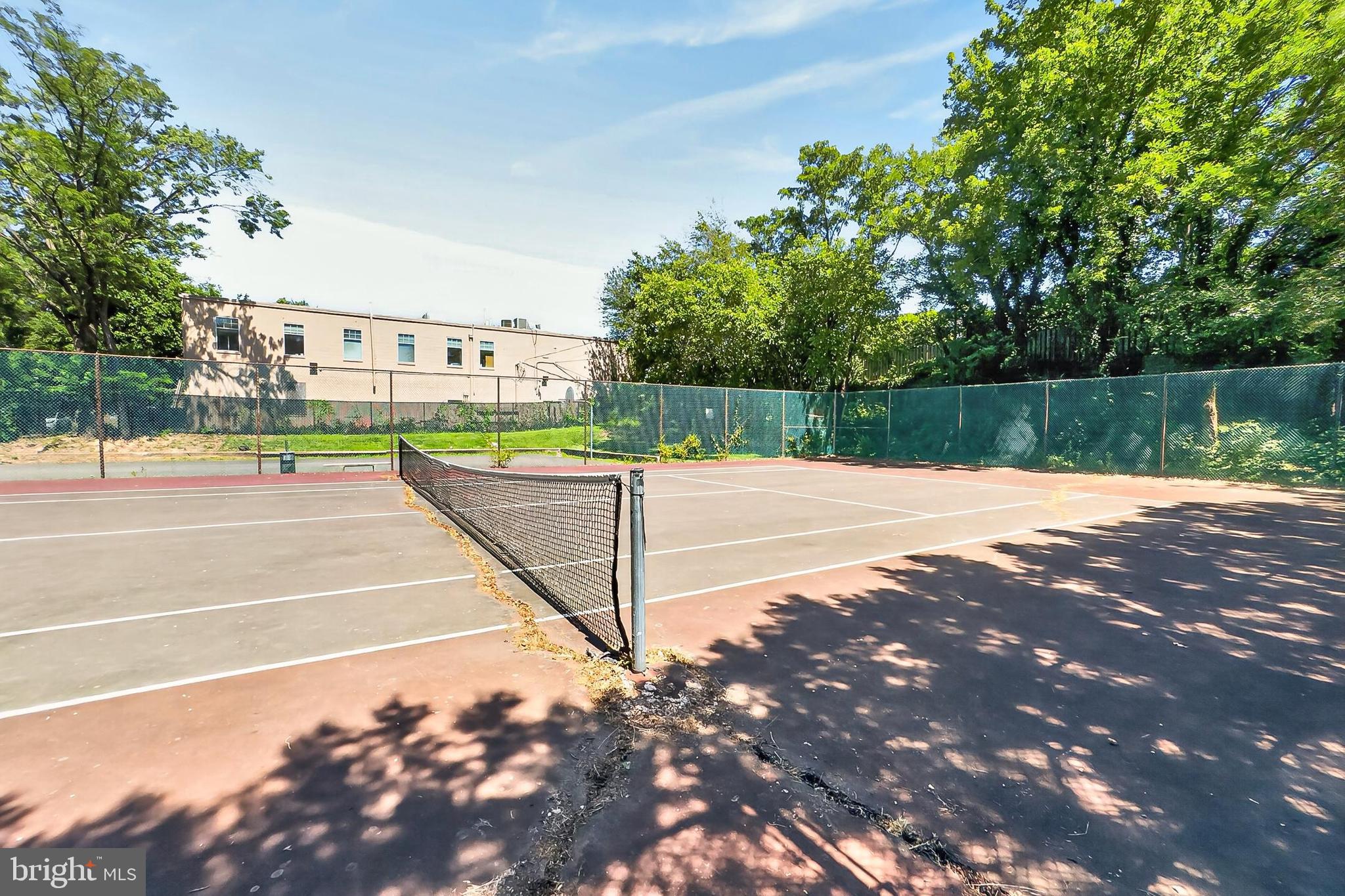 FOXCROFT COLONY CONDOS - Residential
