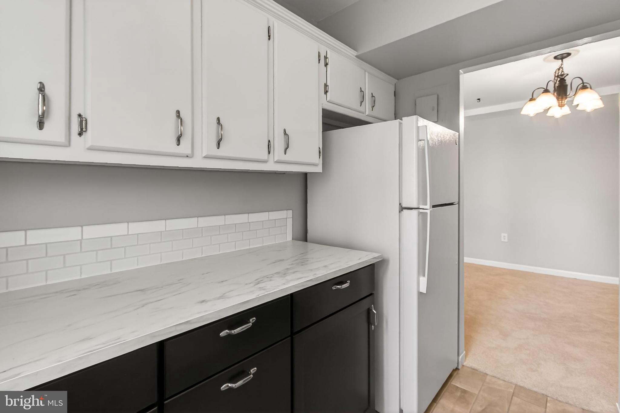 FOXCROFT COLONY CONDOS - Residential