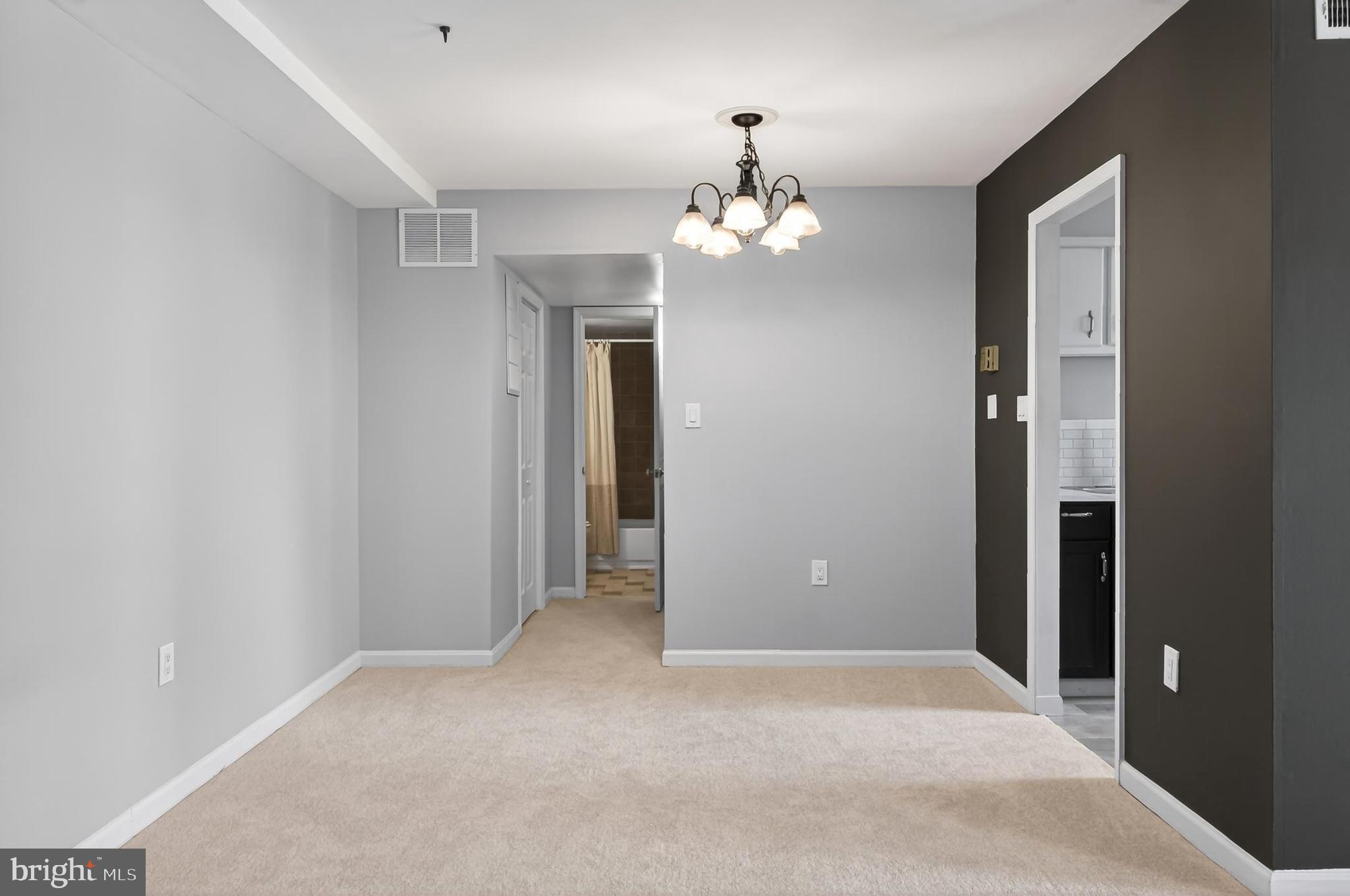 FOXCROFT COLONY CONDOS - Residential