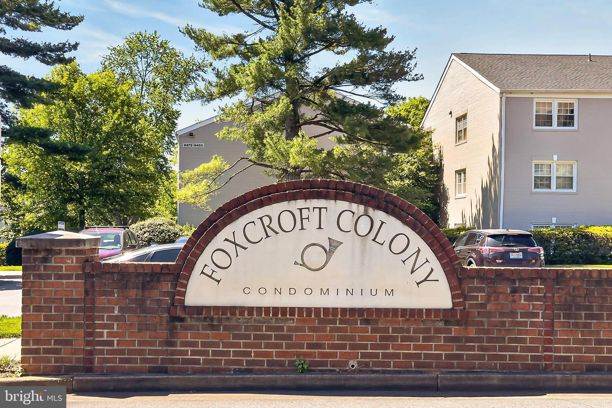 FOXCROFT COLONY CONDOS - Residential