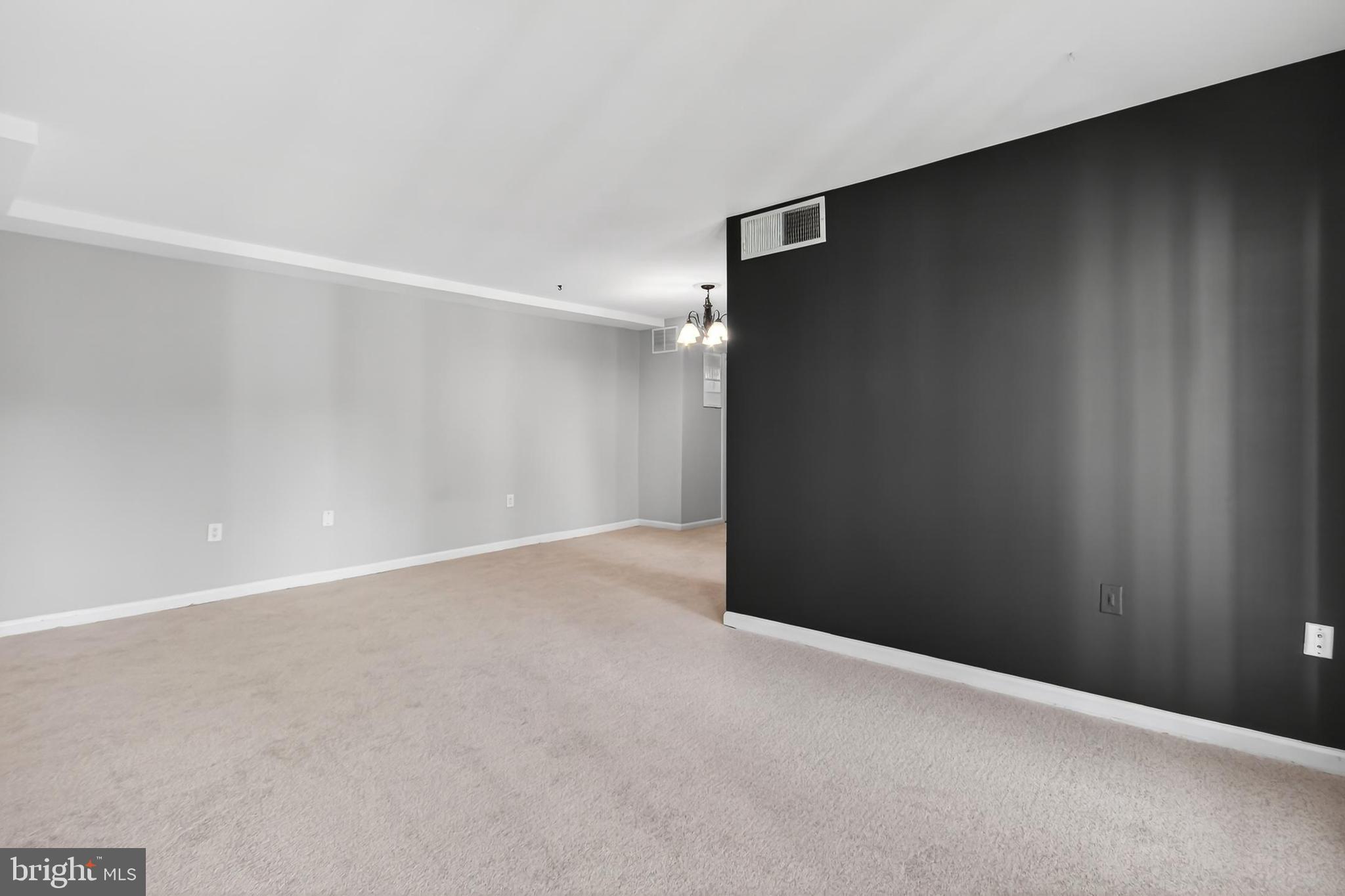 FOXCROFT COLONY CONDOS - Residential