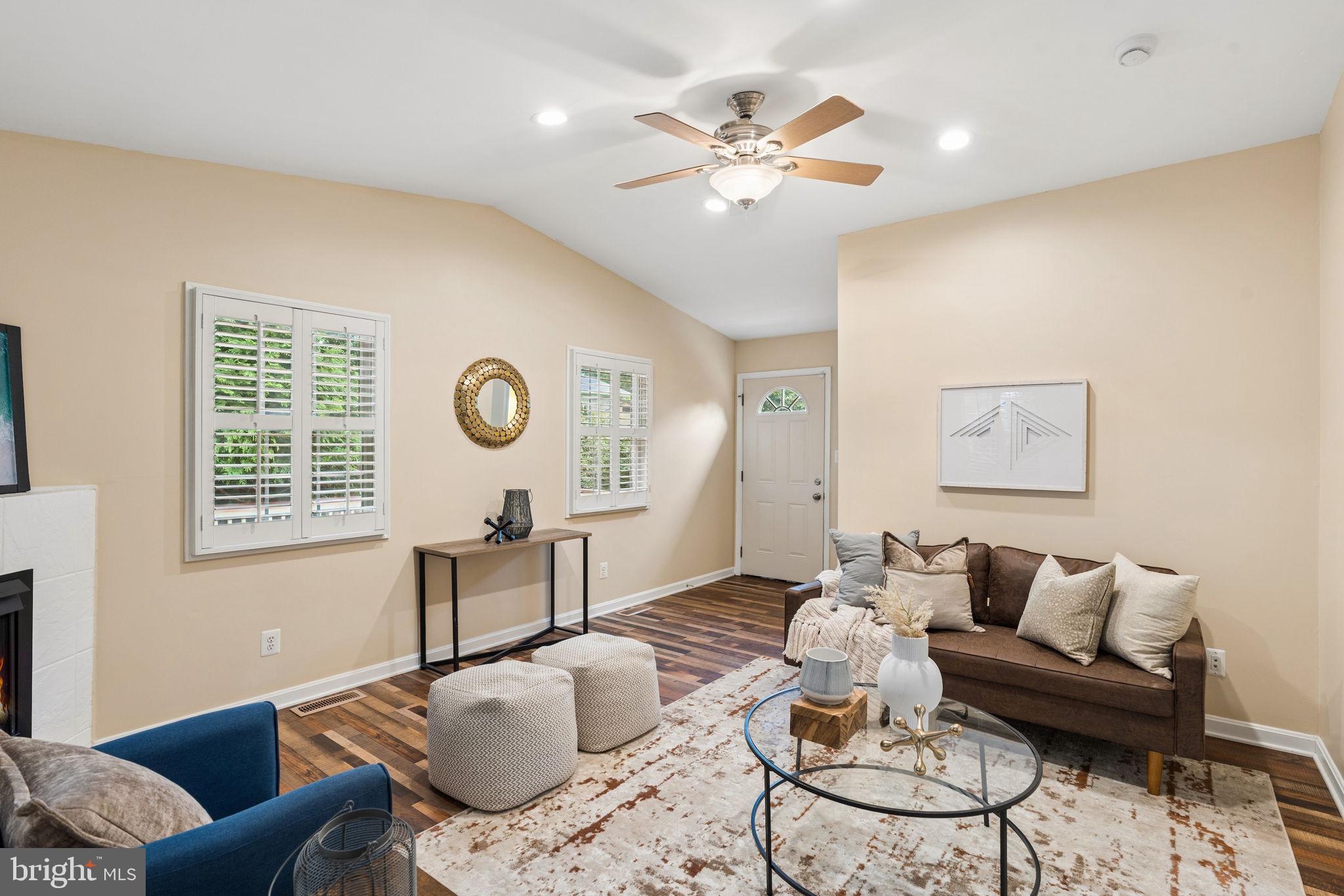 ORCHARD HILLS - Residential