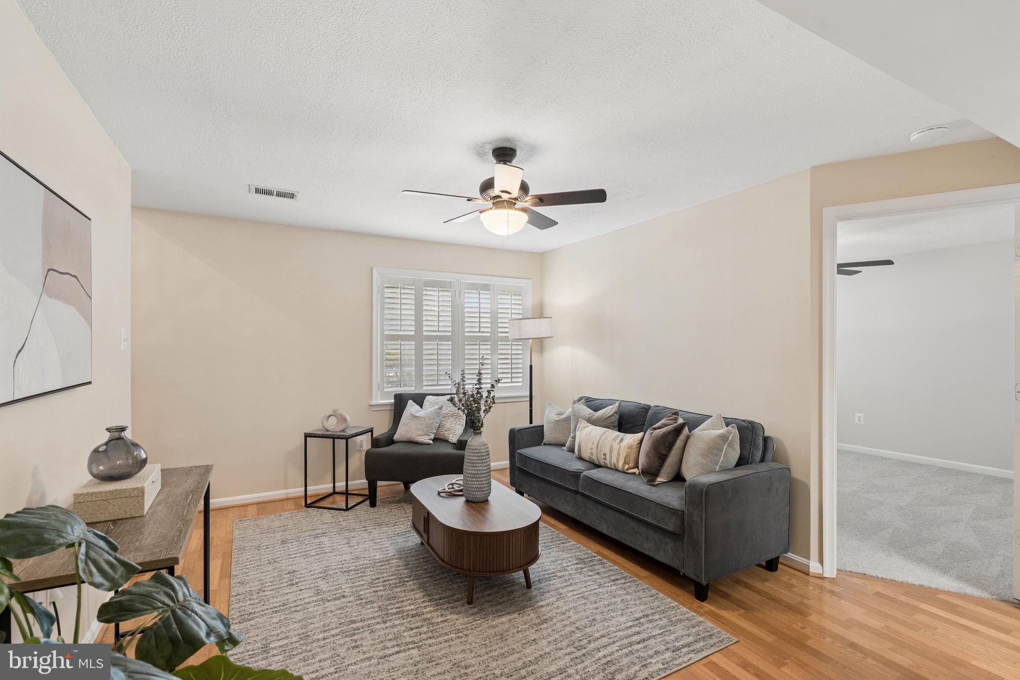 ORCHARD HILLS - Residential