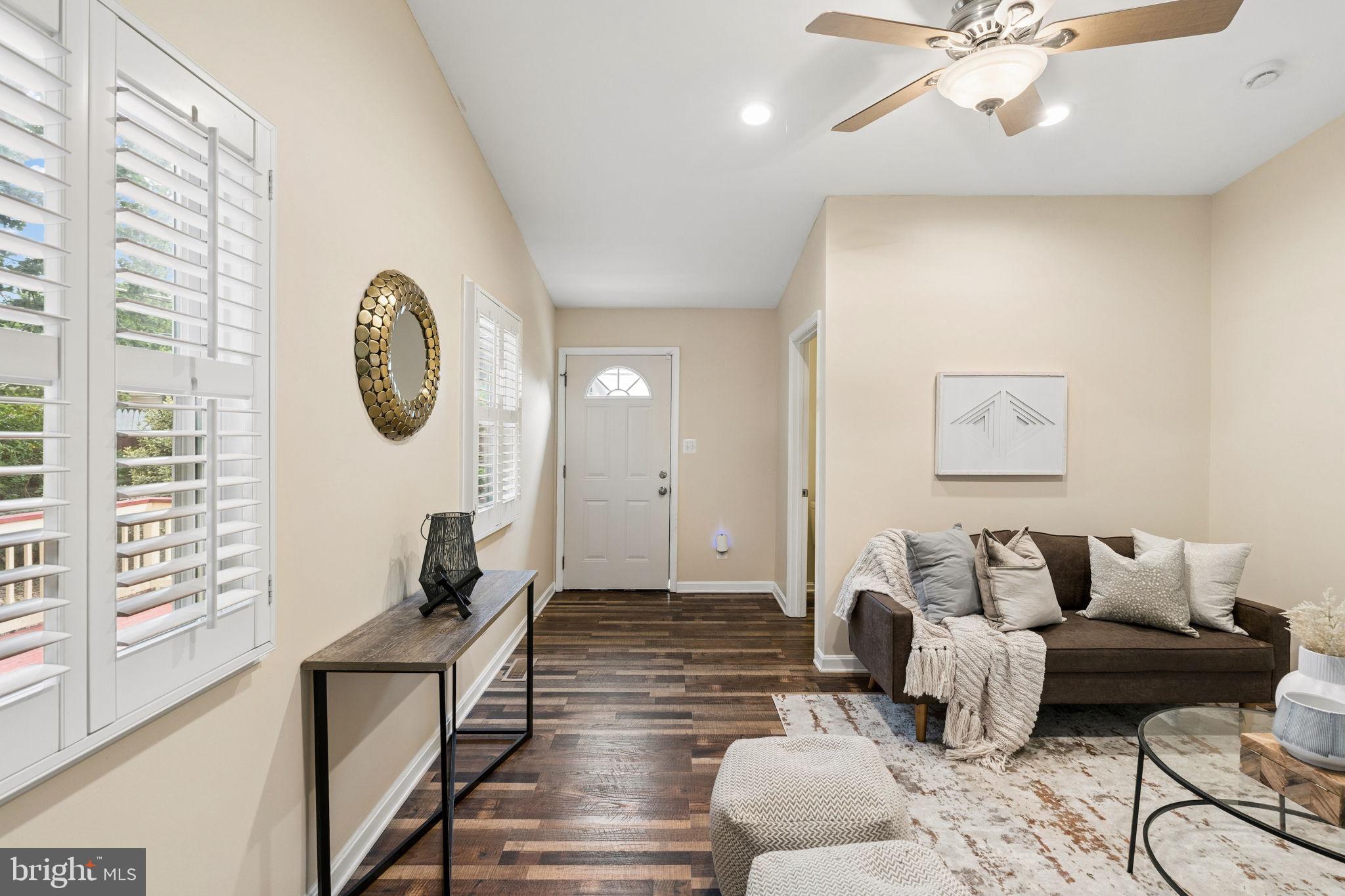 ORCHARD HILLS - Residential