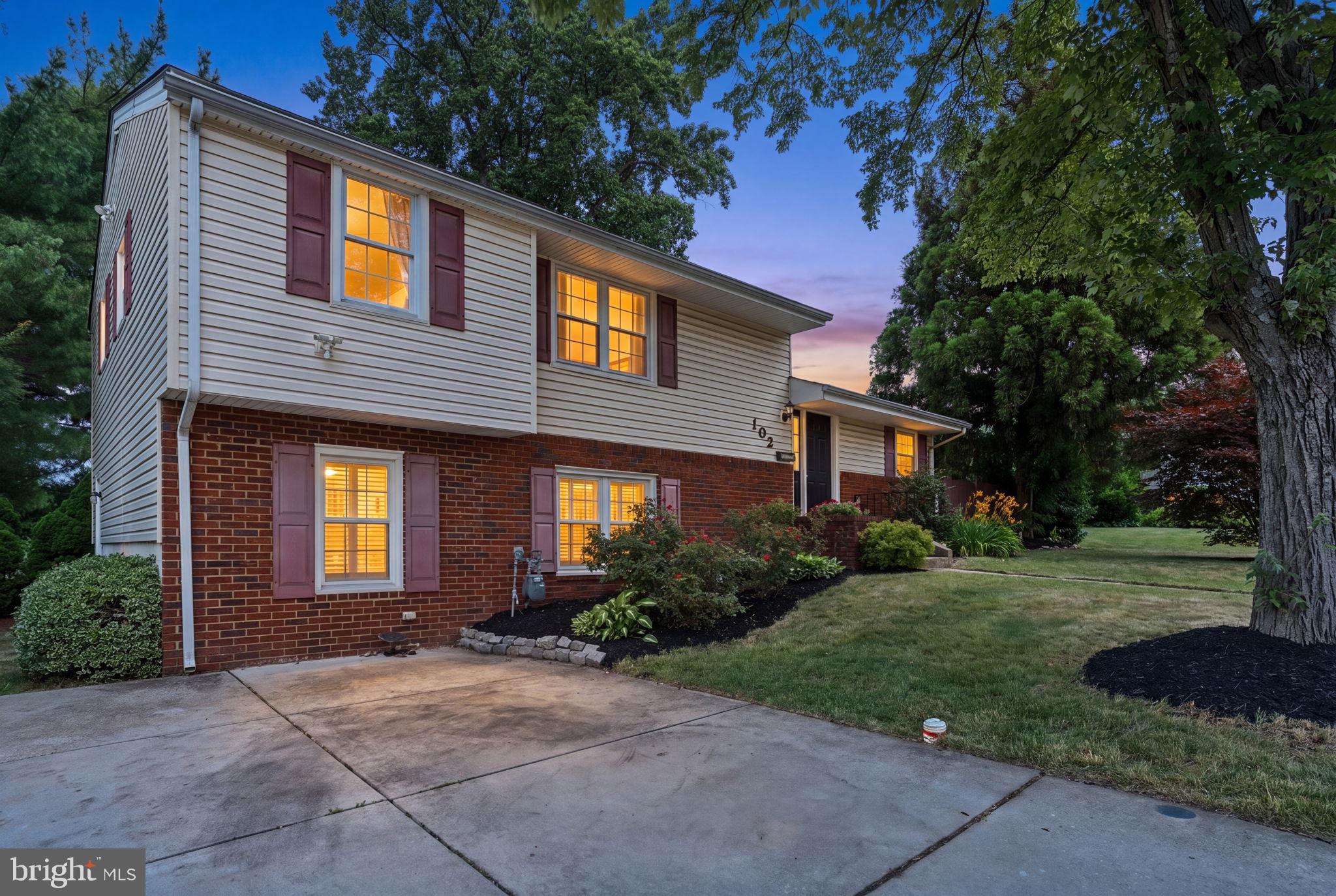 ORCHARD HILLS - Residential