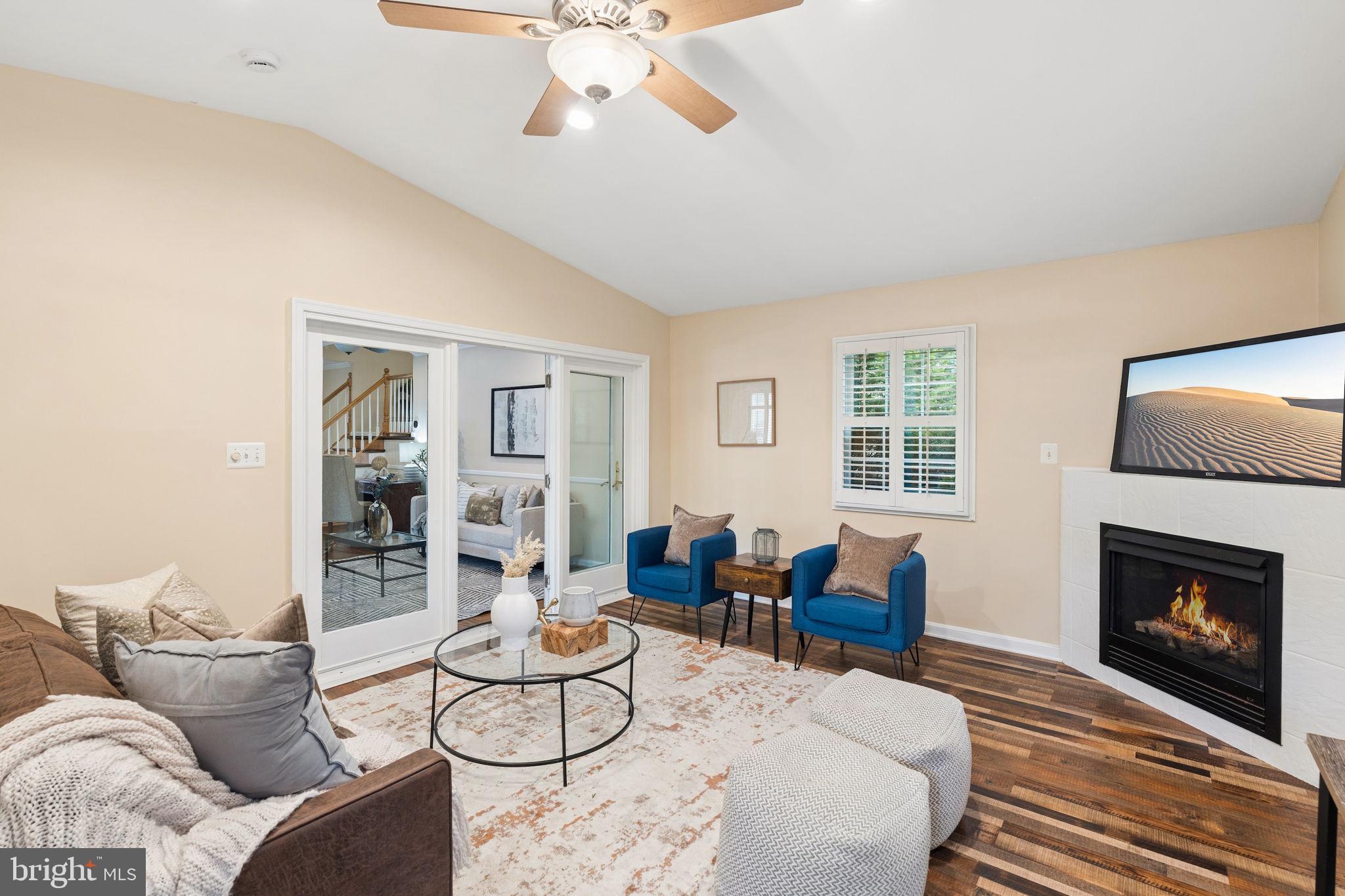 ORCHARD HILLS - Residential