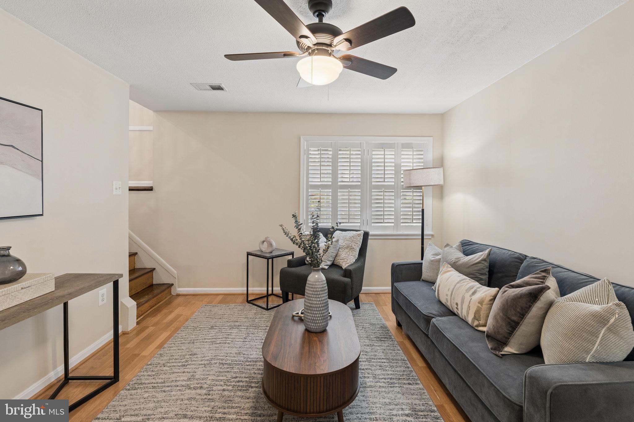 ORCHARD HILLS - Residential