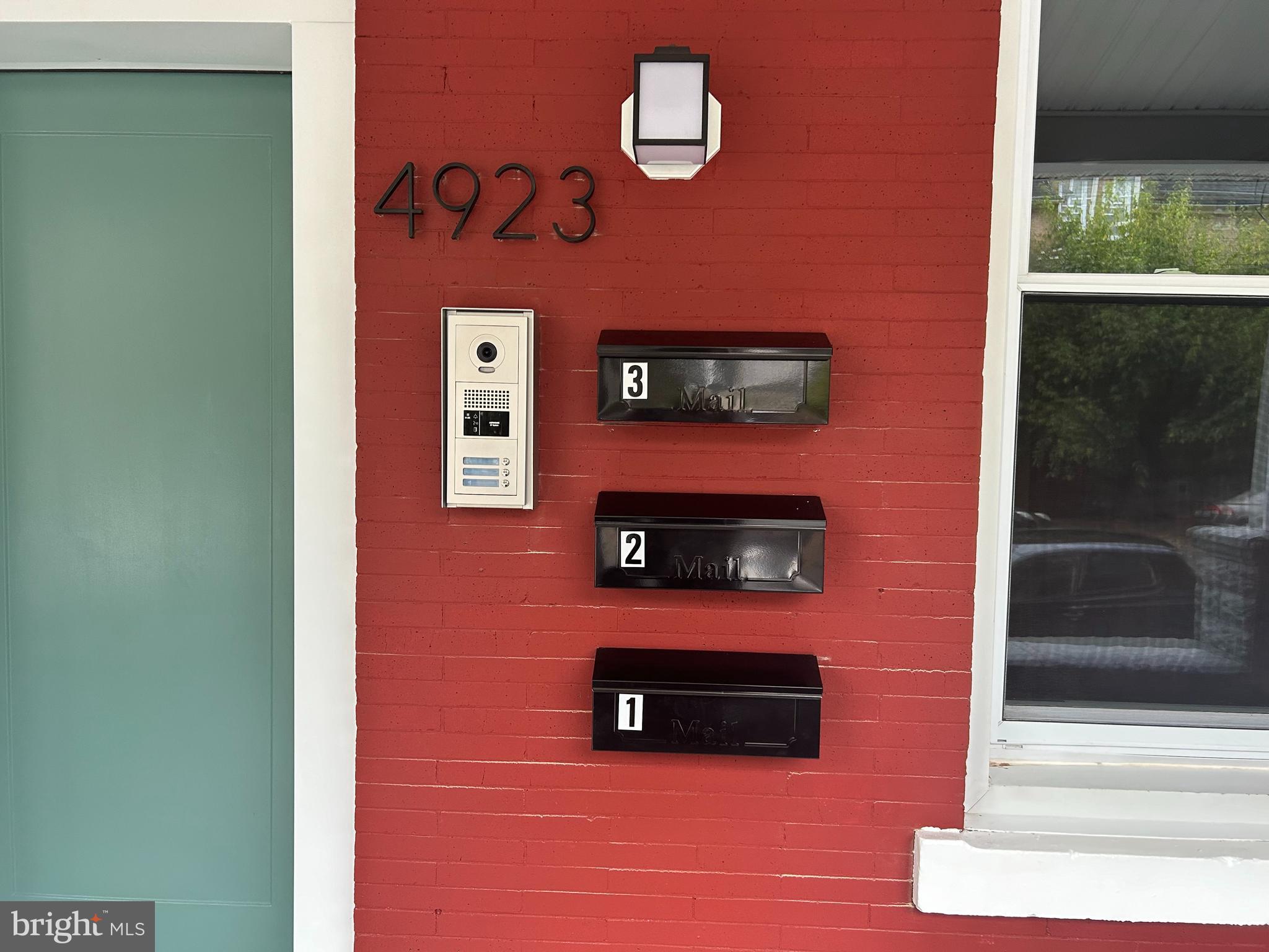 UNIVERSITY CITY - Residential Lease