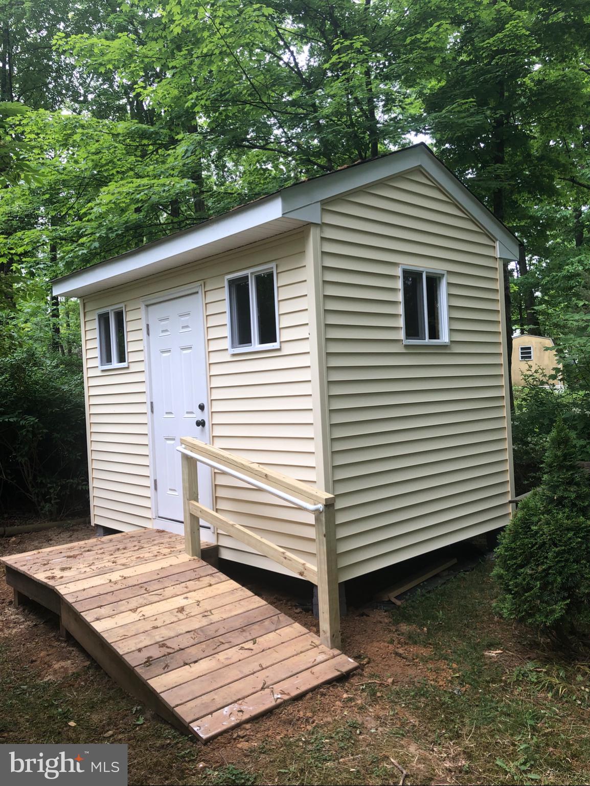 MELODYLAKESCNTRYCLUB - Residential
