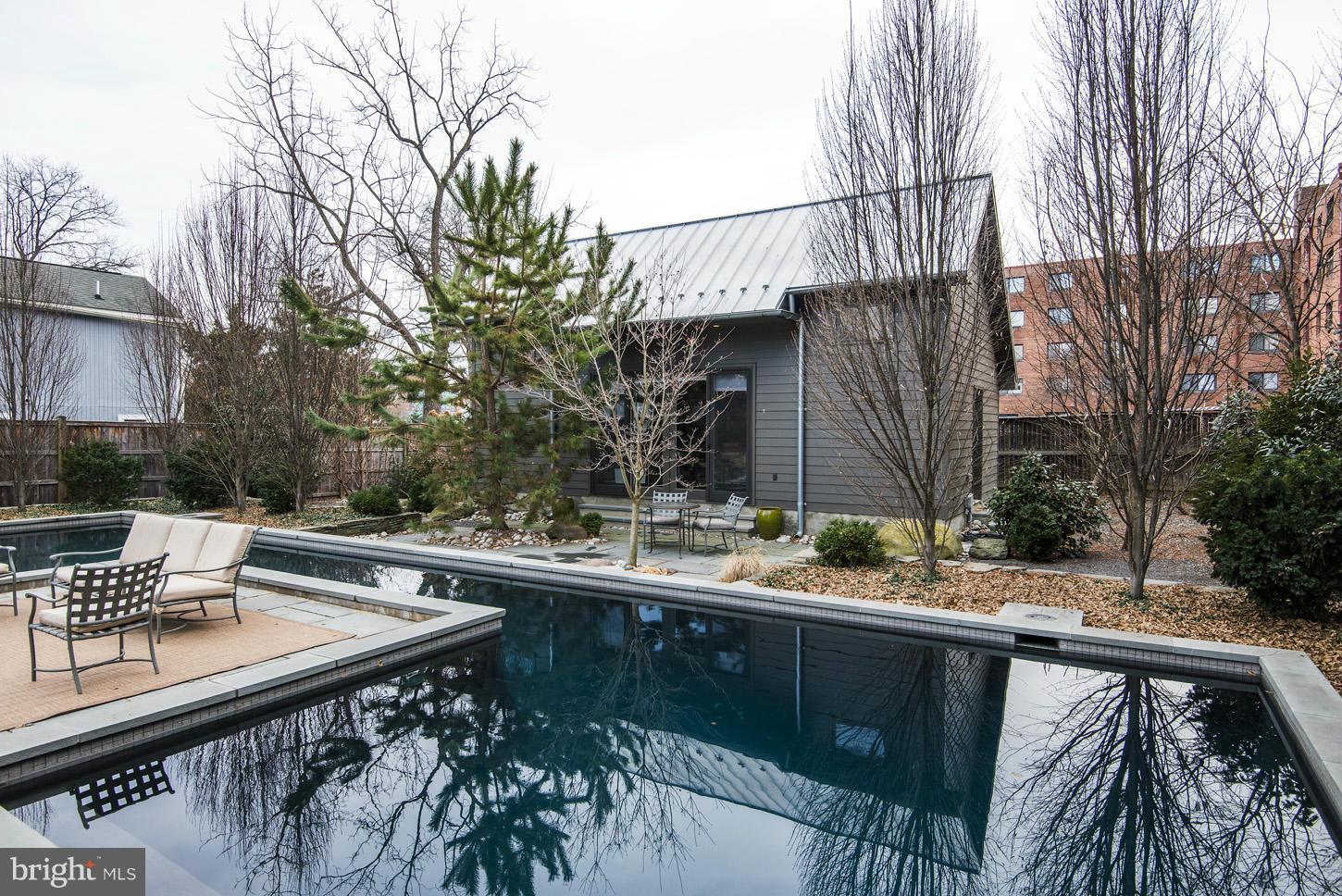 VIRGINIA SQUARE - Residential
