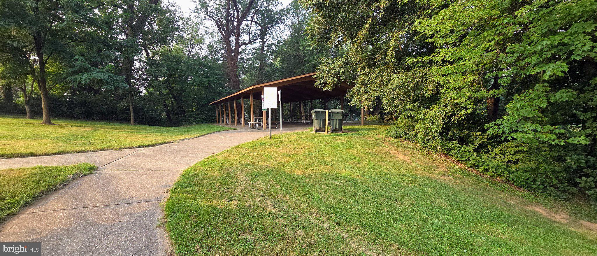 PICKWICK VILLAGE - Residential