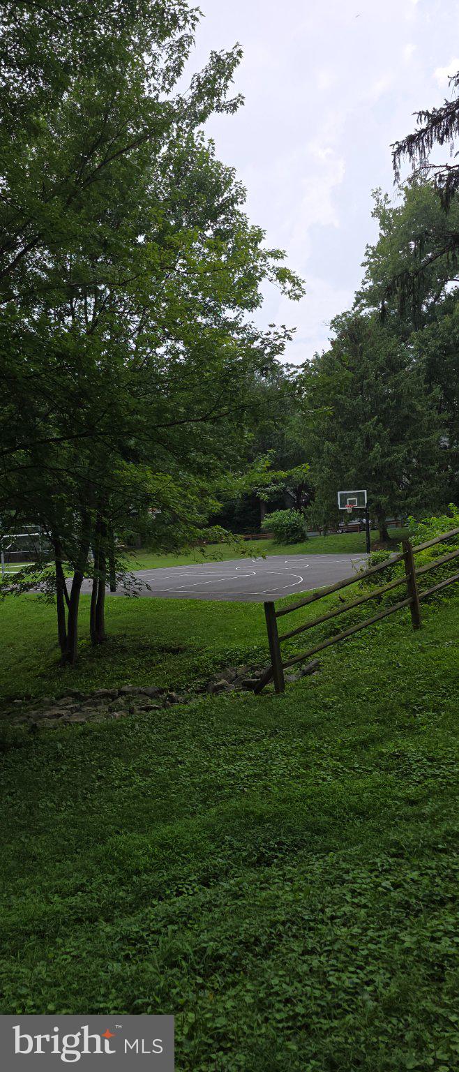 PICKWICK VILLAGE - Residential