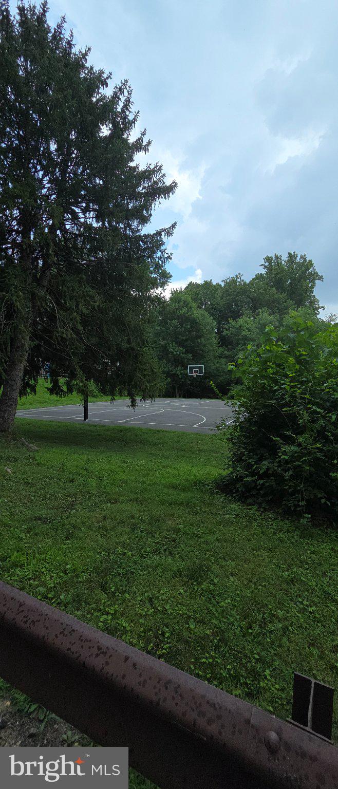 PICKWICK VILLAGE - Residential