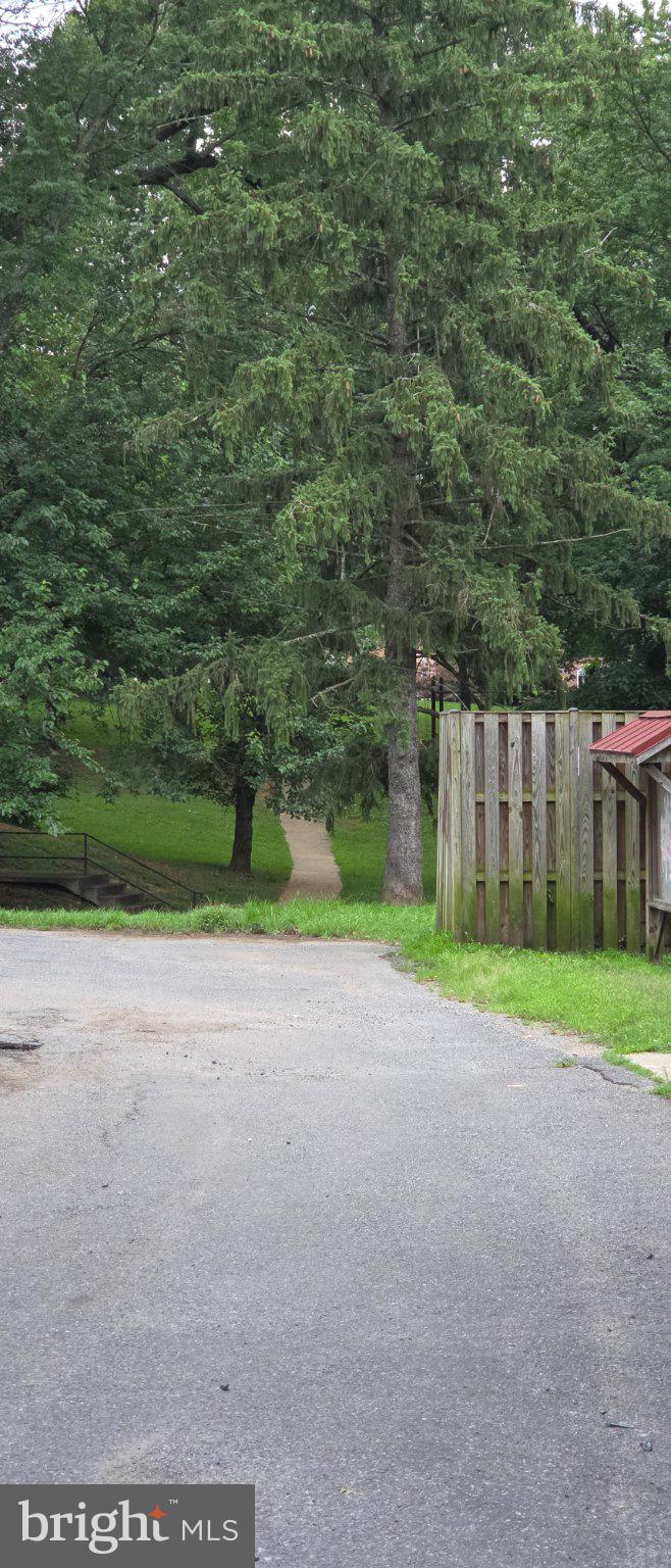 PICKWICK VILLAGE - Residential