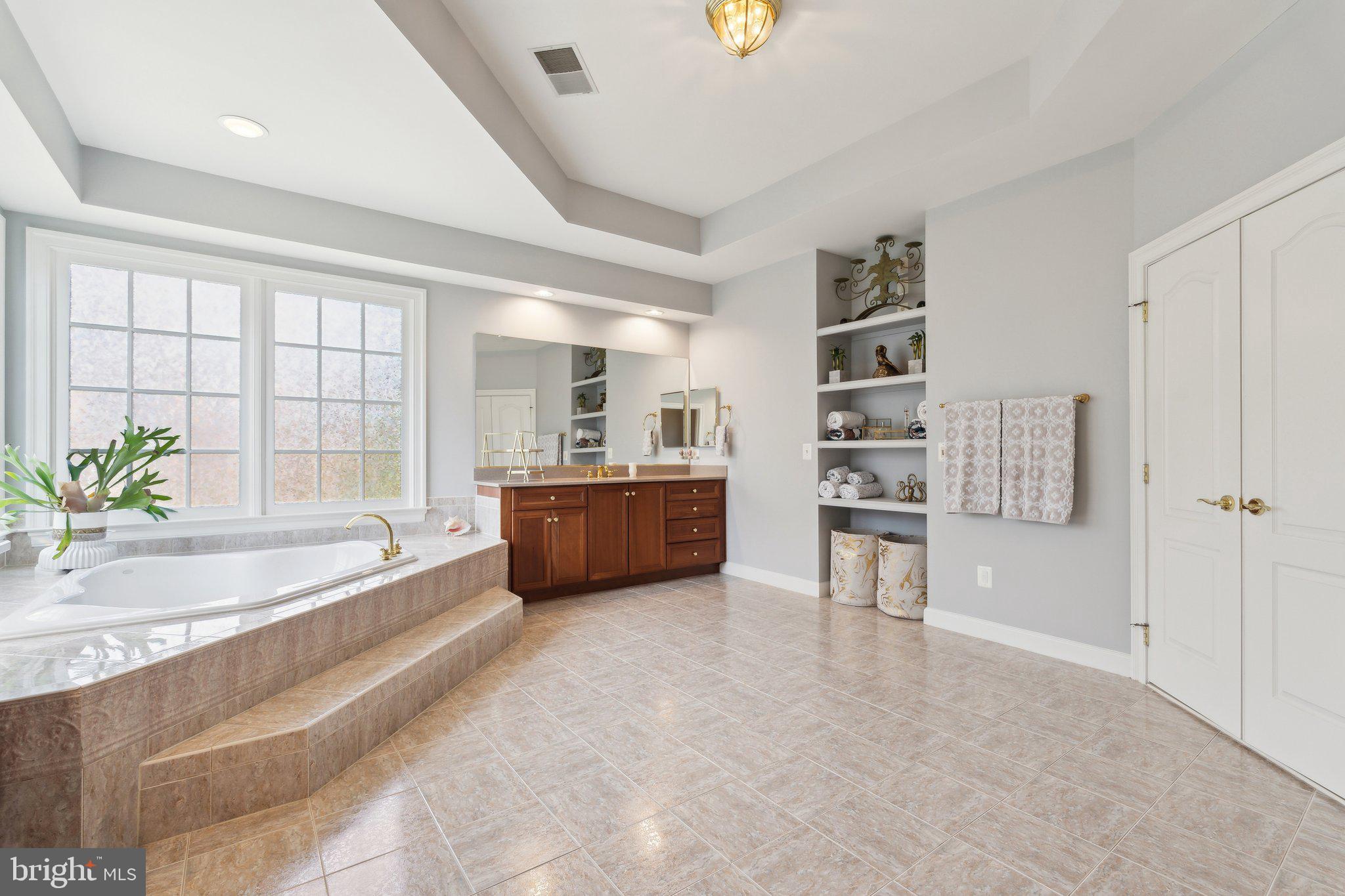 BEACON HILL - Residential