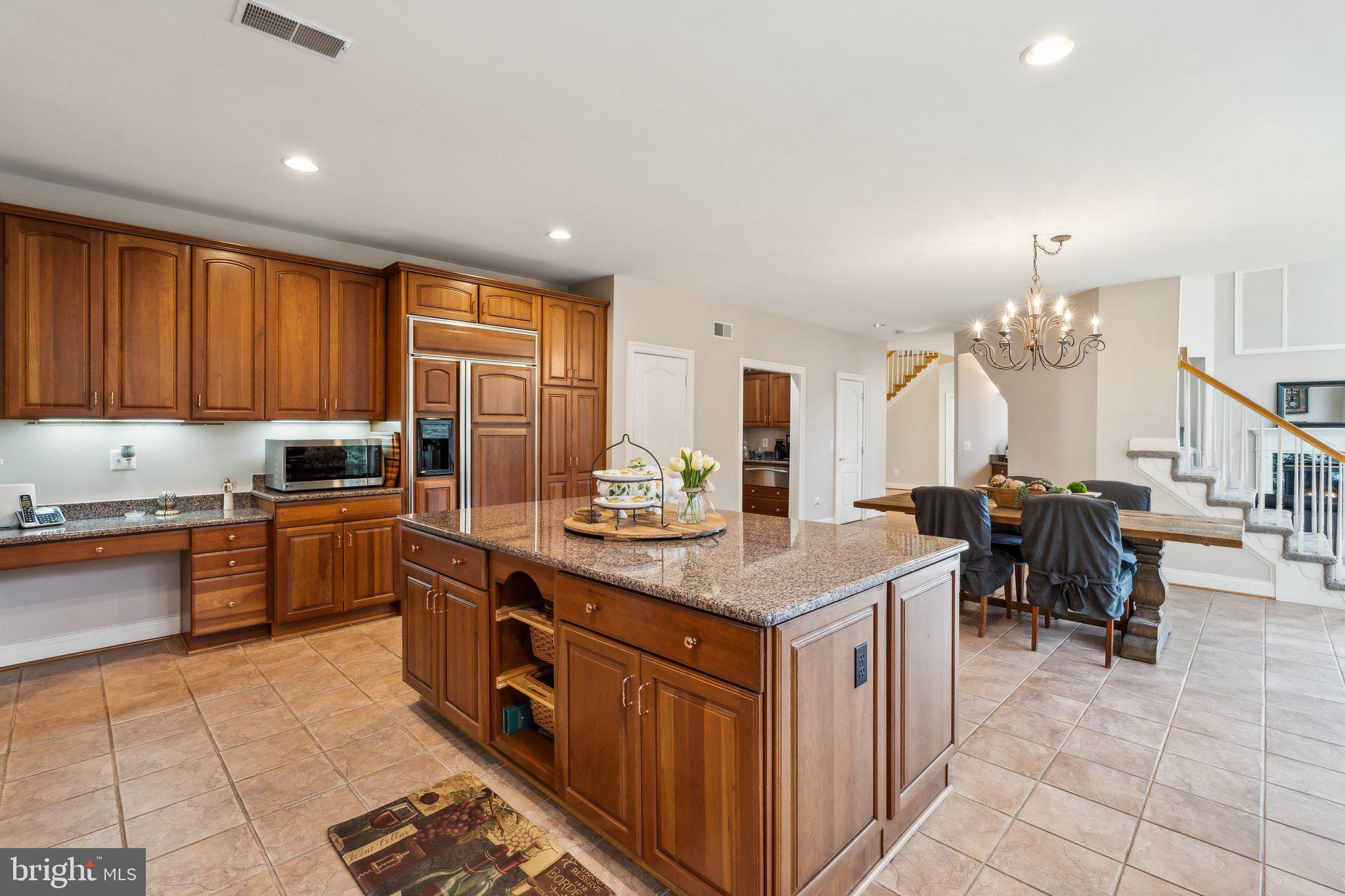 BEACON HILL - Residential