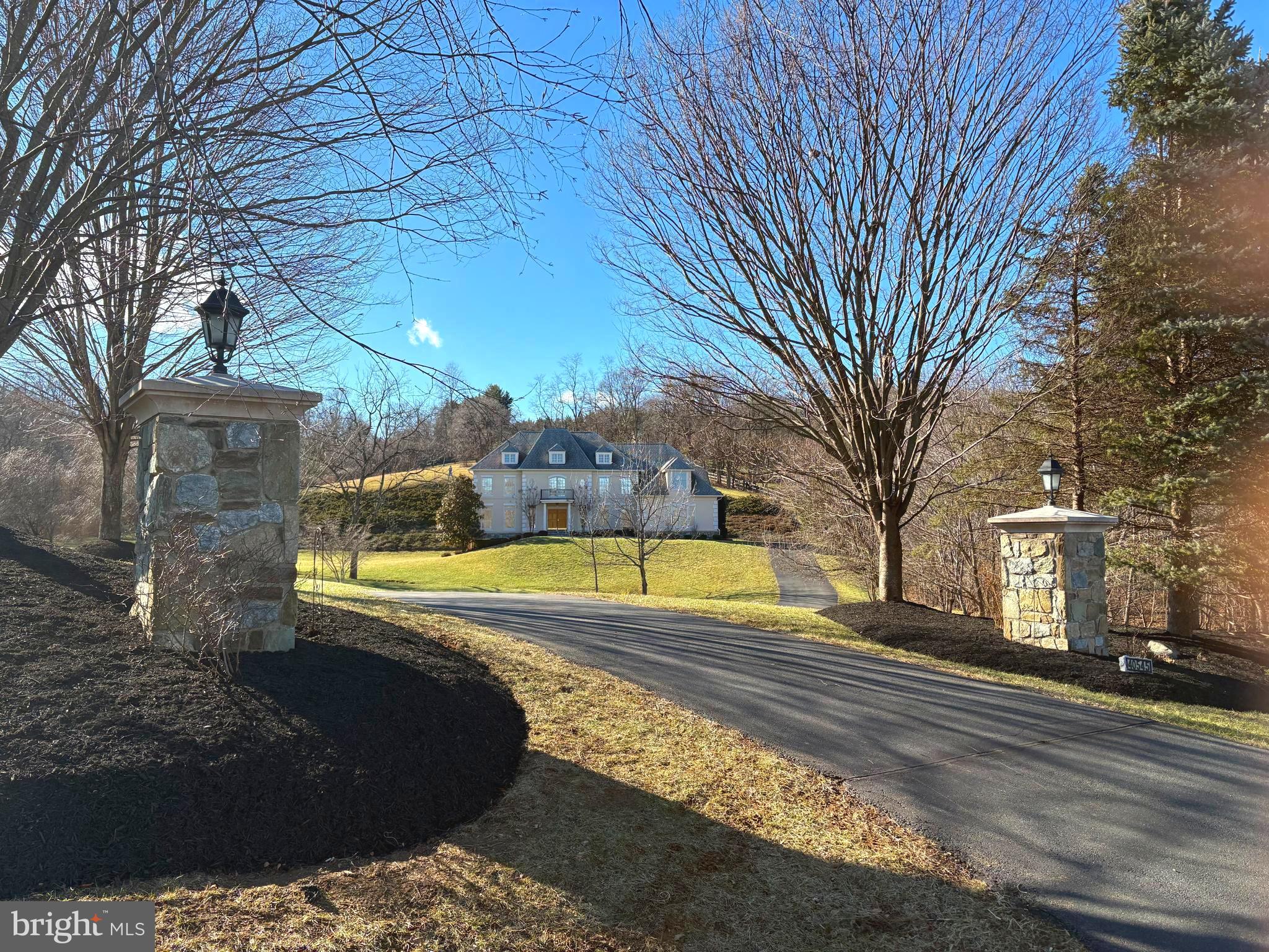 BEACON HILL - Residential