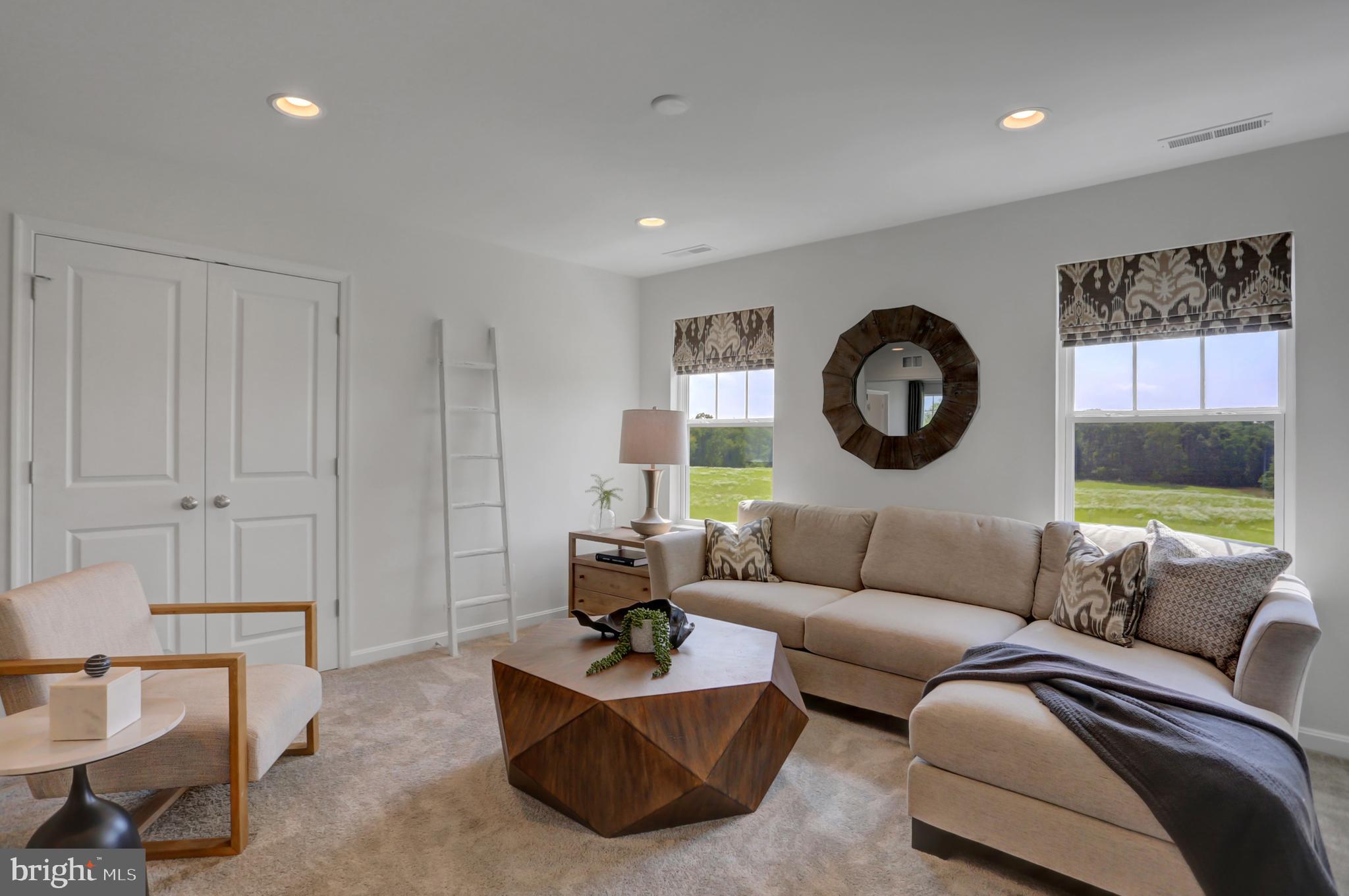 WARM SPRING RIDGE - Residential