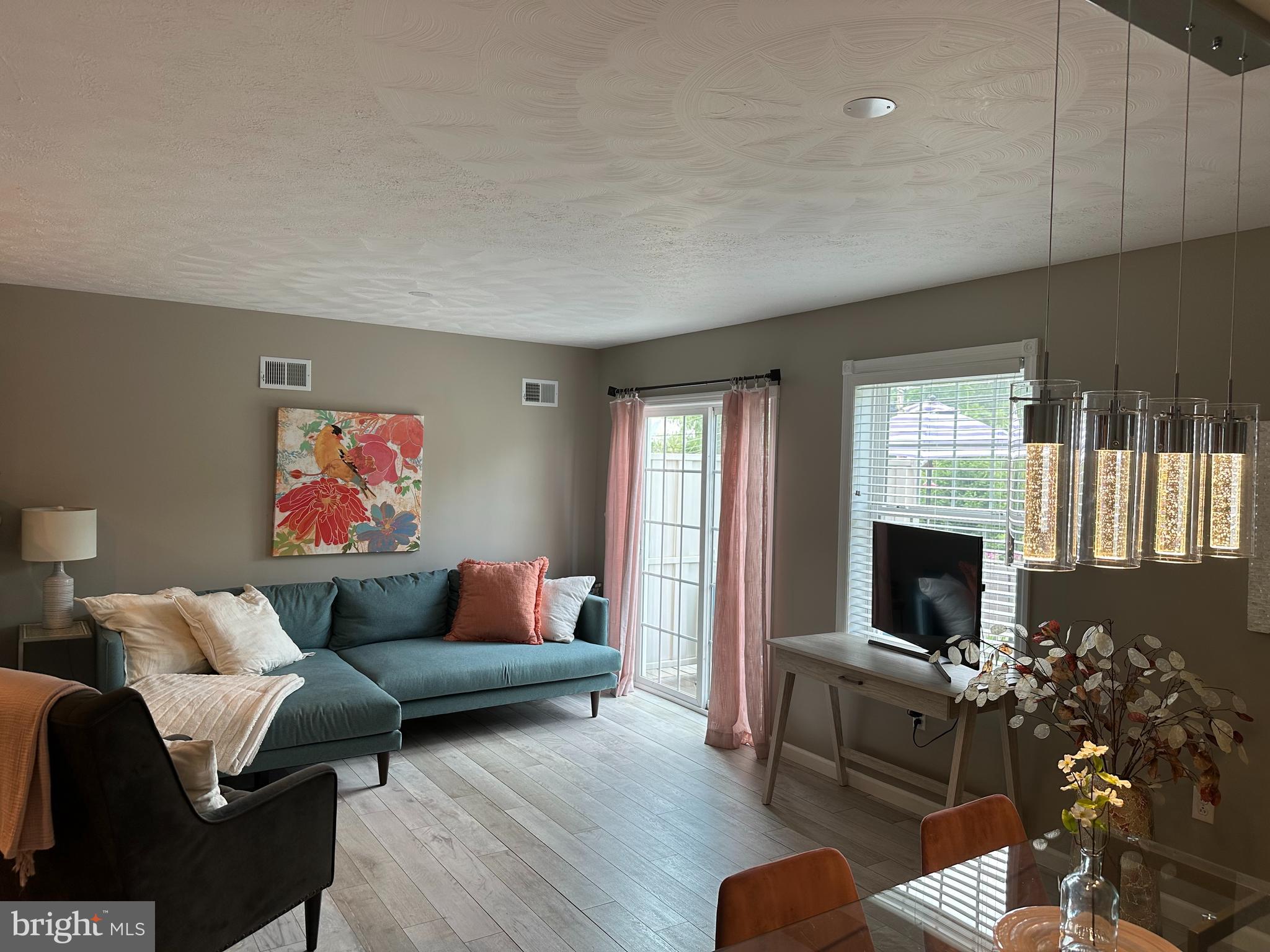 SCOTCH VALLEY - Residential