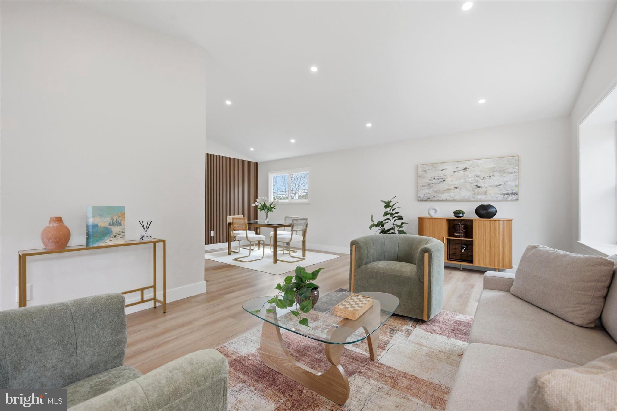 WILLOW GROVE - Residential