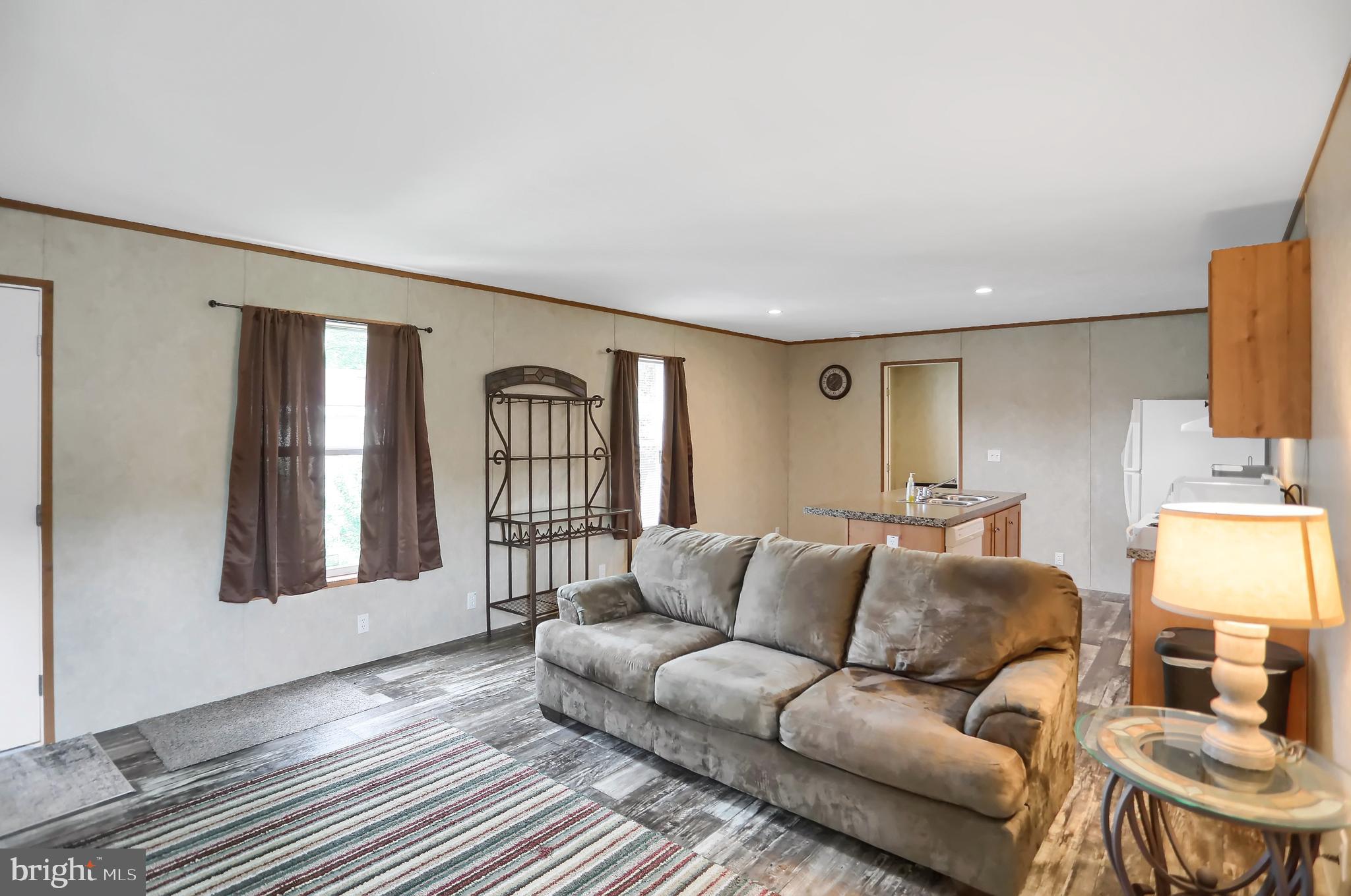 MIDLAND PARK - Residential