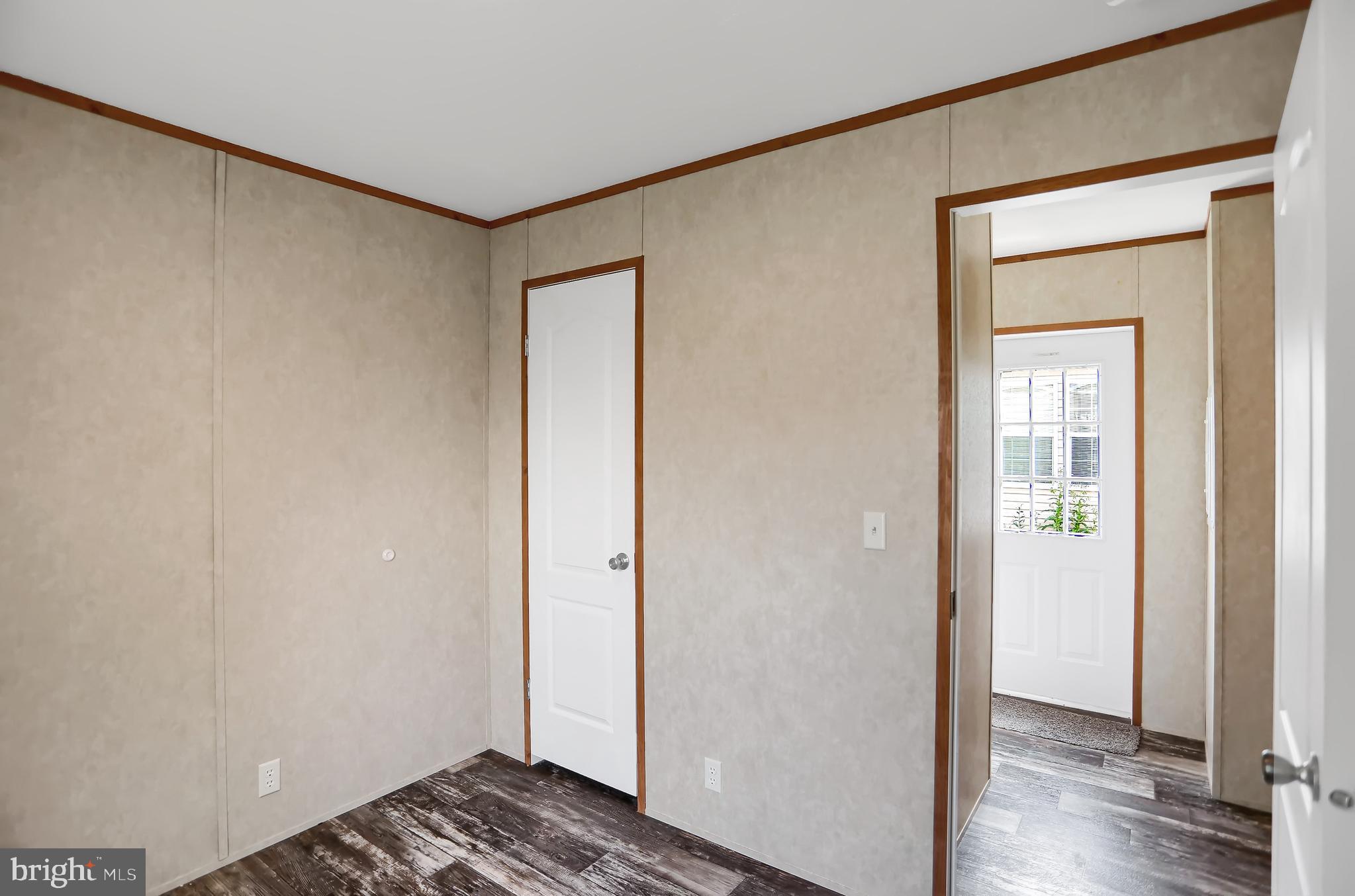 MIDLAND PARK - Residential