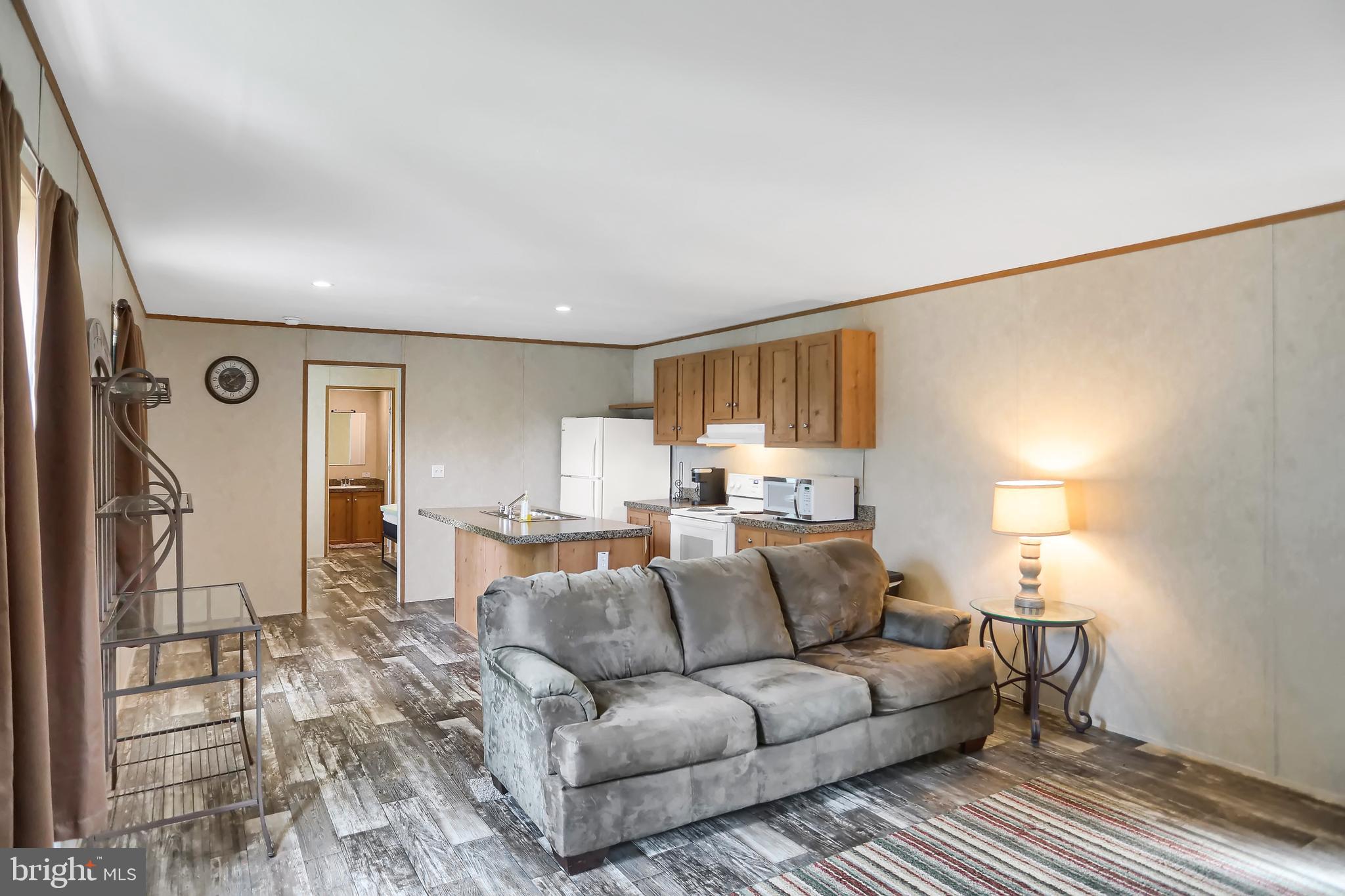 MIDLAND PARK - Residential