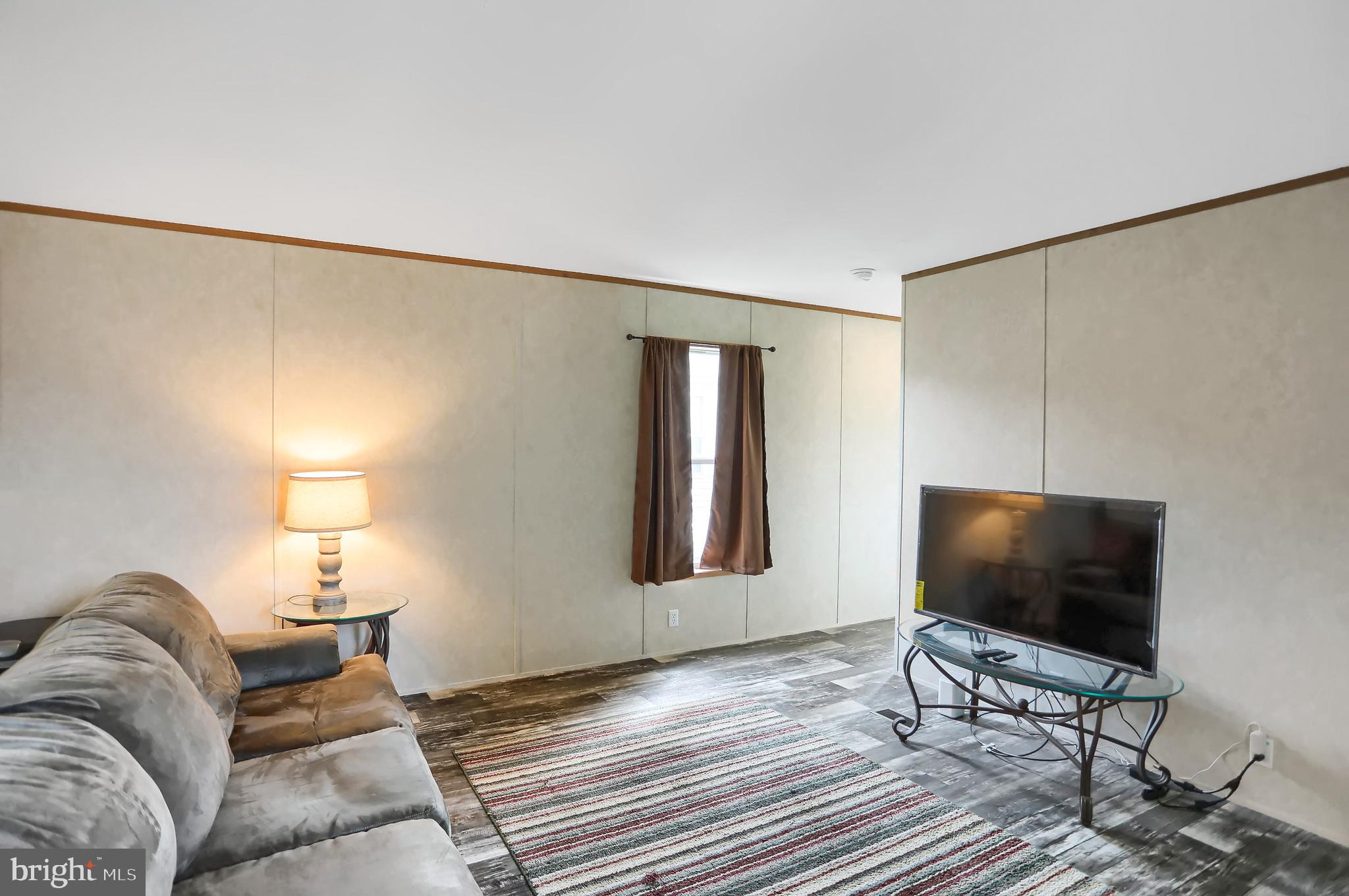MIDLAND PARK - Residential