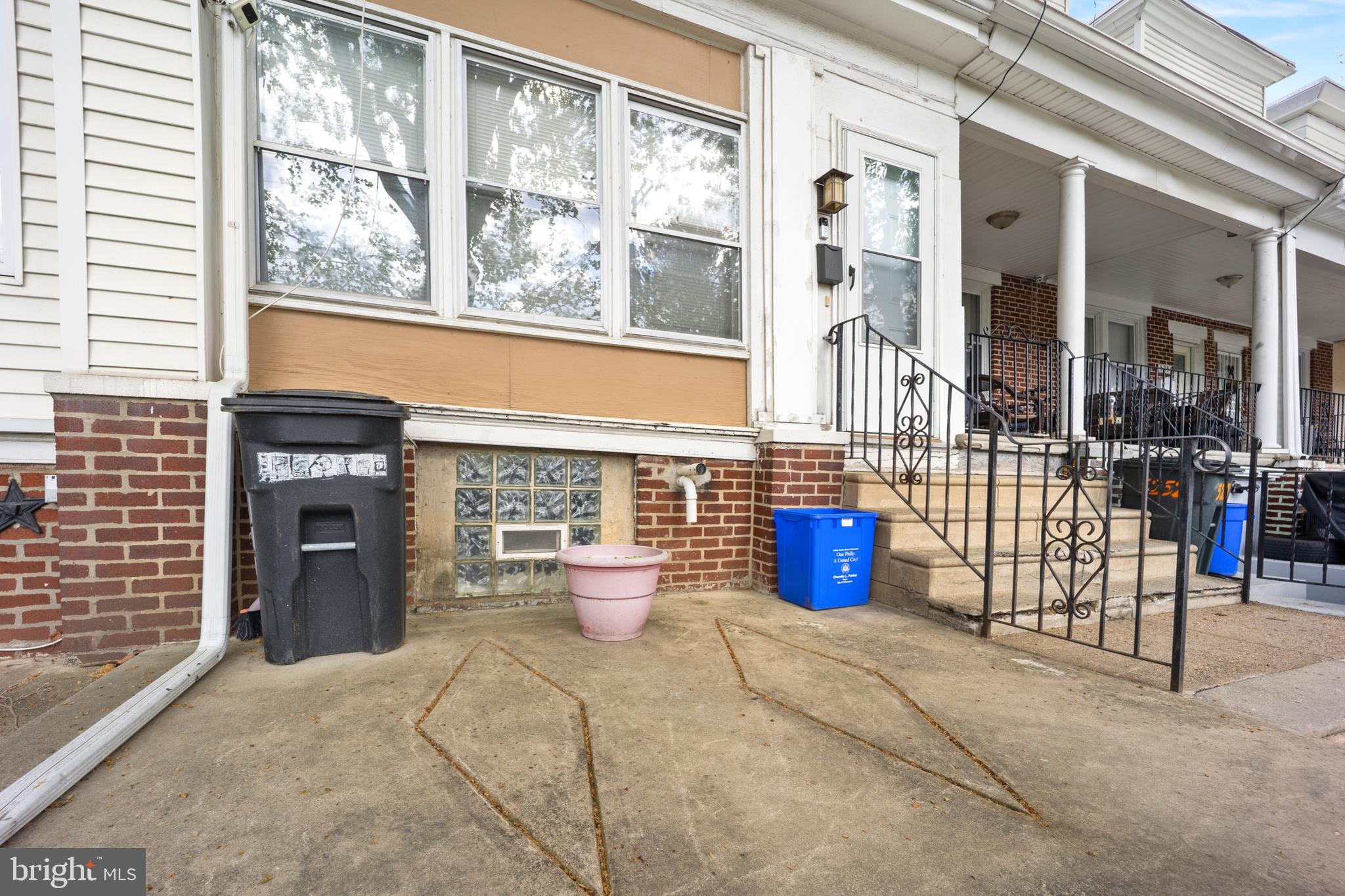 FRANKFORD - Residential