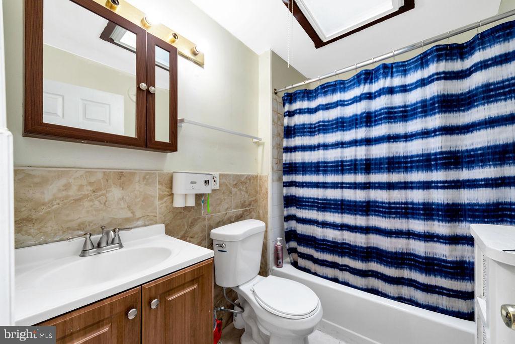 PHILADELPHIA (SOUTHWEST) - Residential