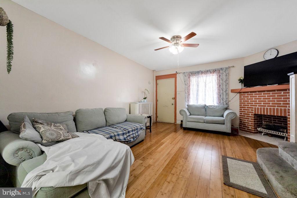 PHILADELPHIA (SOUTHWEST) - Residential