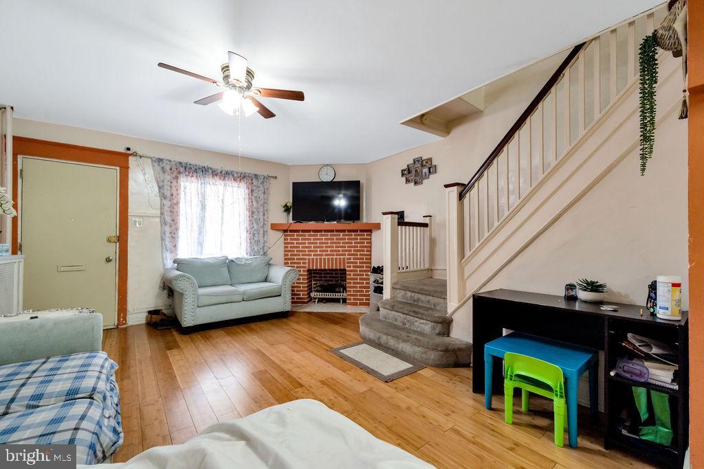 PHILADELPHIA (SOUTHWEST) - Residential