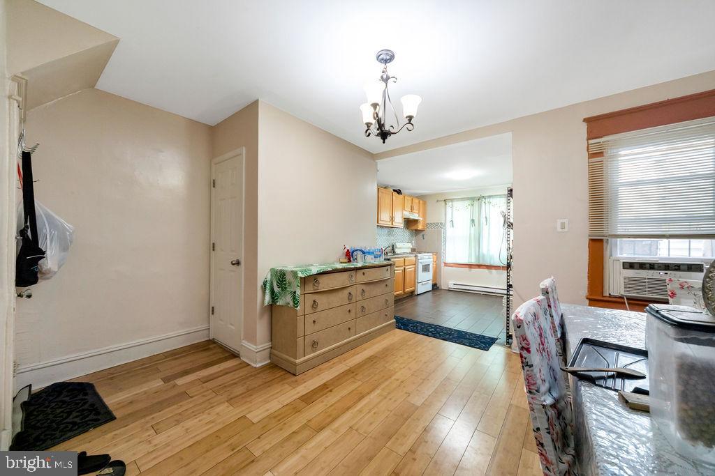PHILADELPHIA (SOUTHWEST) - Residential