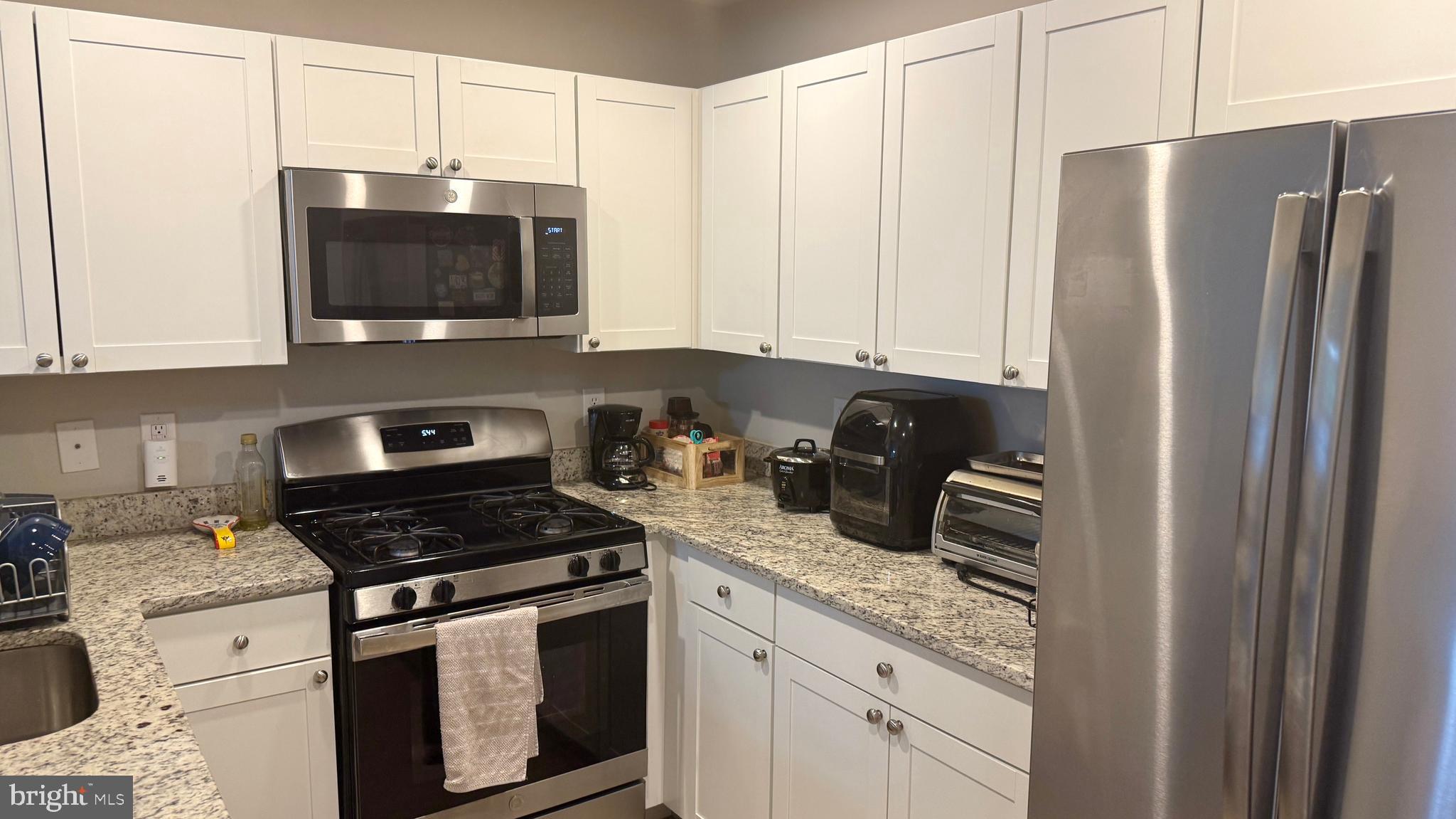 LILLIAN COURT AT TYSONS - Residential