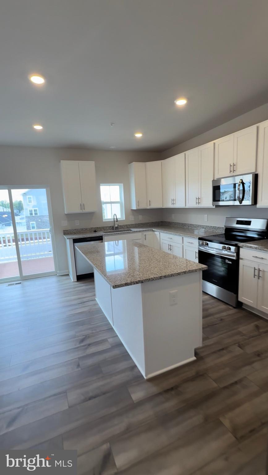 HIGHLAND ESTATES - Residential