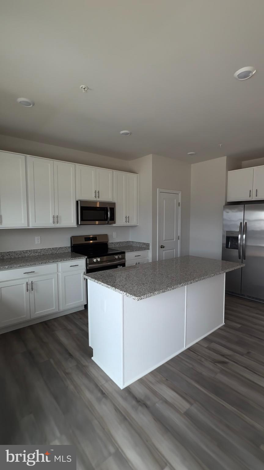HIGHLAND ESTATES - Residential