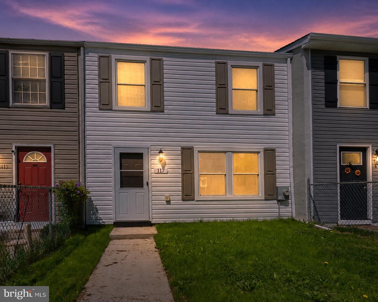 ELKTON TOWNHOUSES - Residential