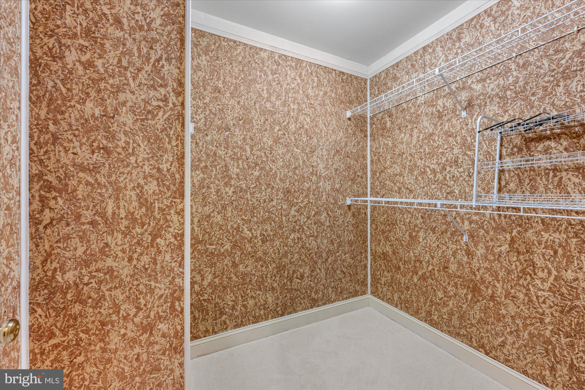 AVENEL - Residential Lease