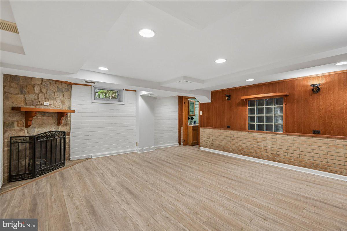 DARNALL MANOR - Residential