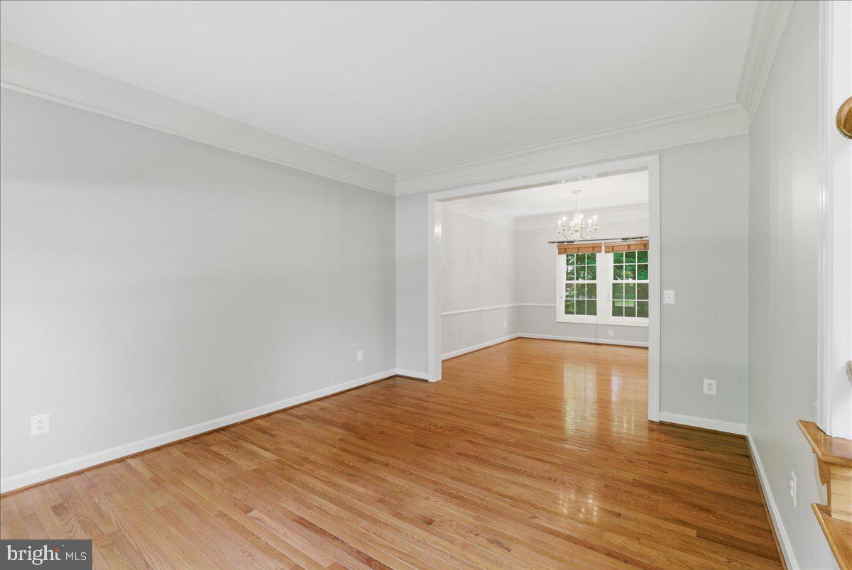 MEADOWBROOK WOODS - Residential