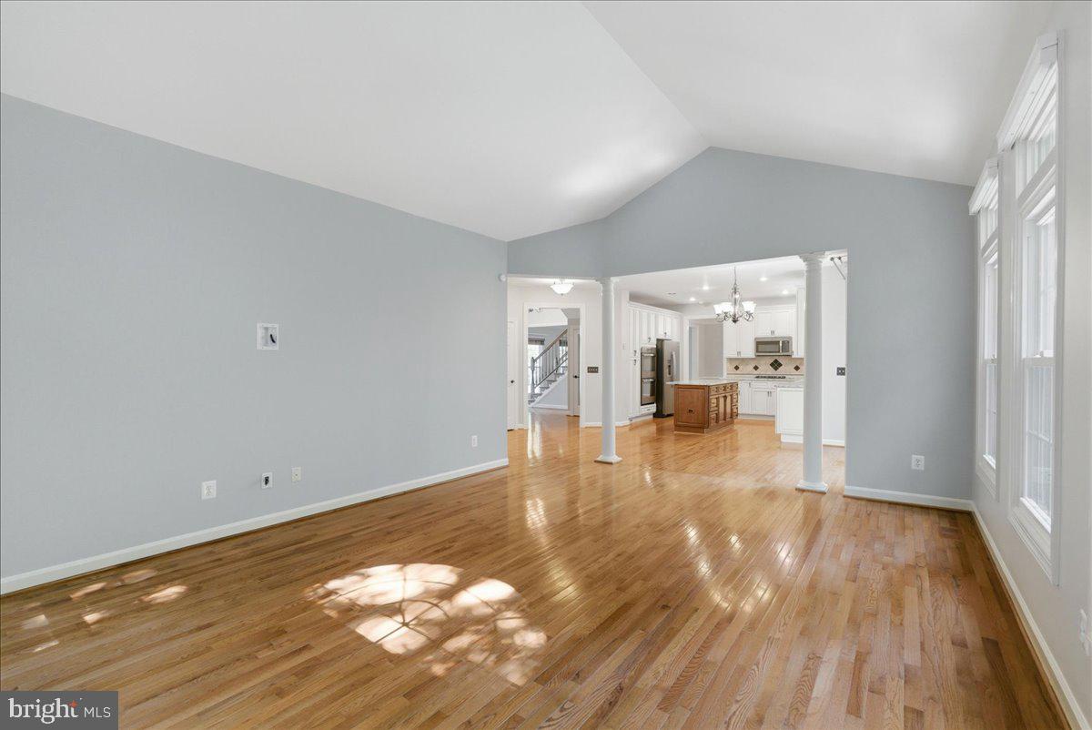 MEADOWBROOK WOODS - Residential