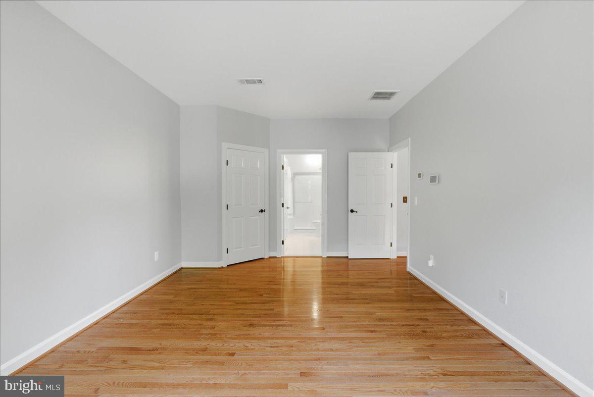 MEADOWBROOK WOODS - Residential