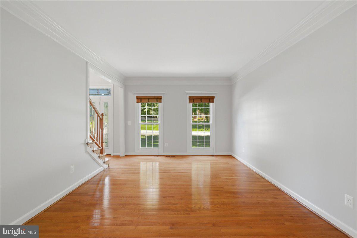 MEADOWBROOK WOODS - Residential