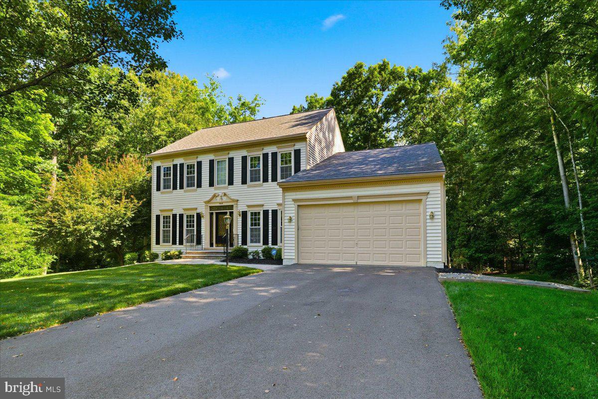 MEADOWBROOK WOODS - Residential