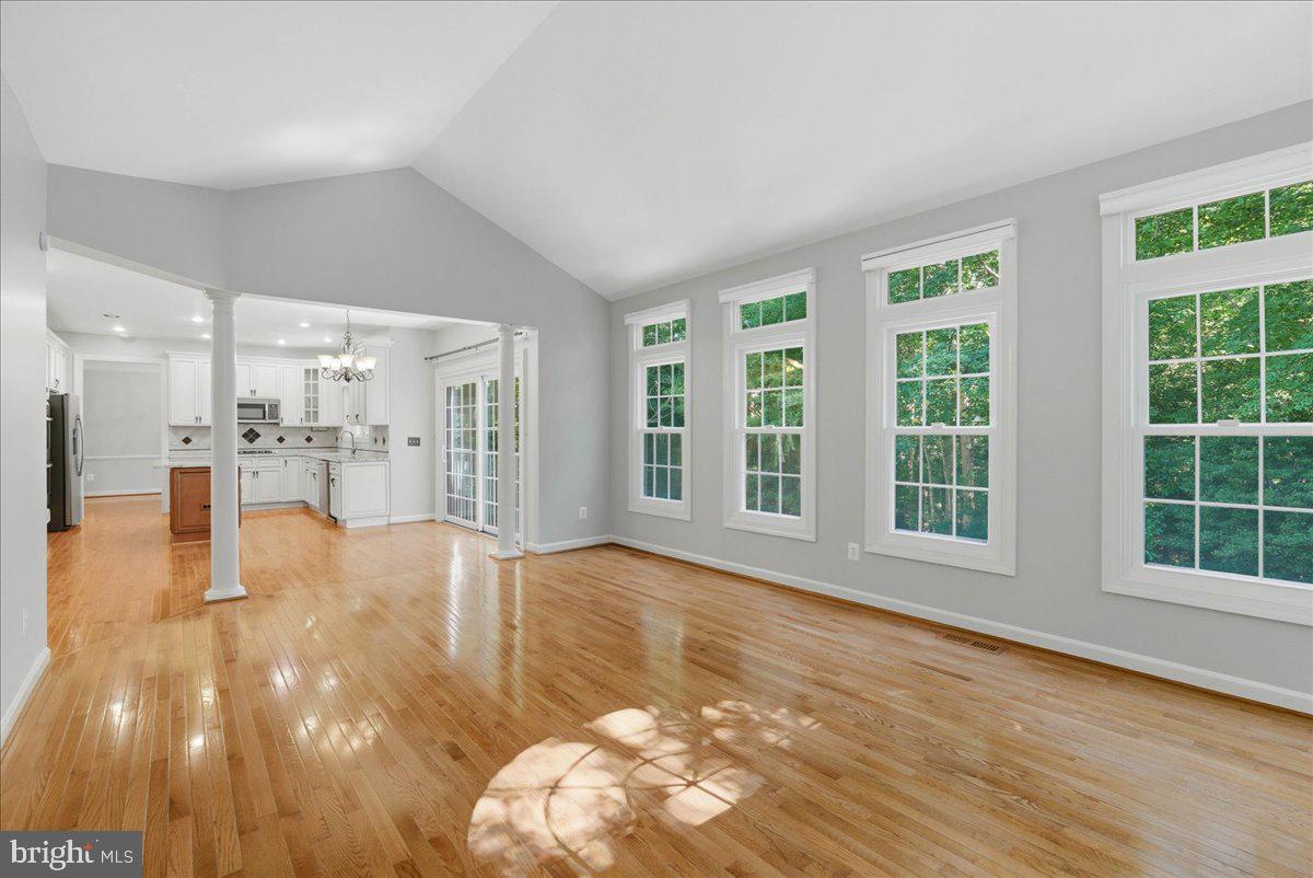 MEADOWBROOK WOODS - Residential